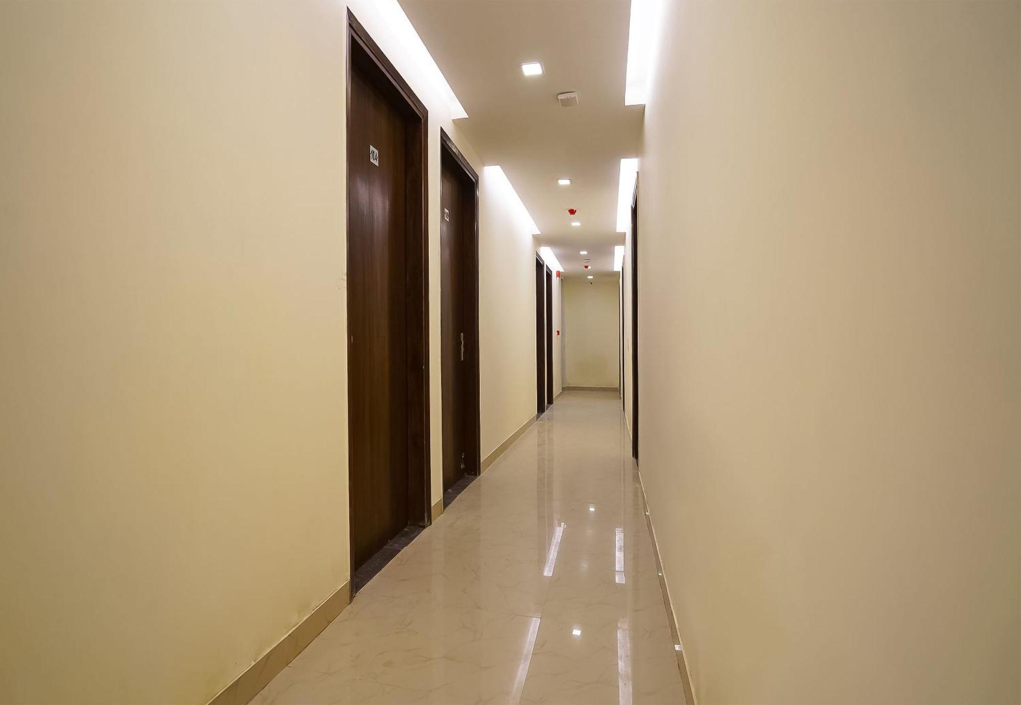 Hotel O Olive Saffron Delhi (National Capital Territory of India)