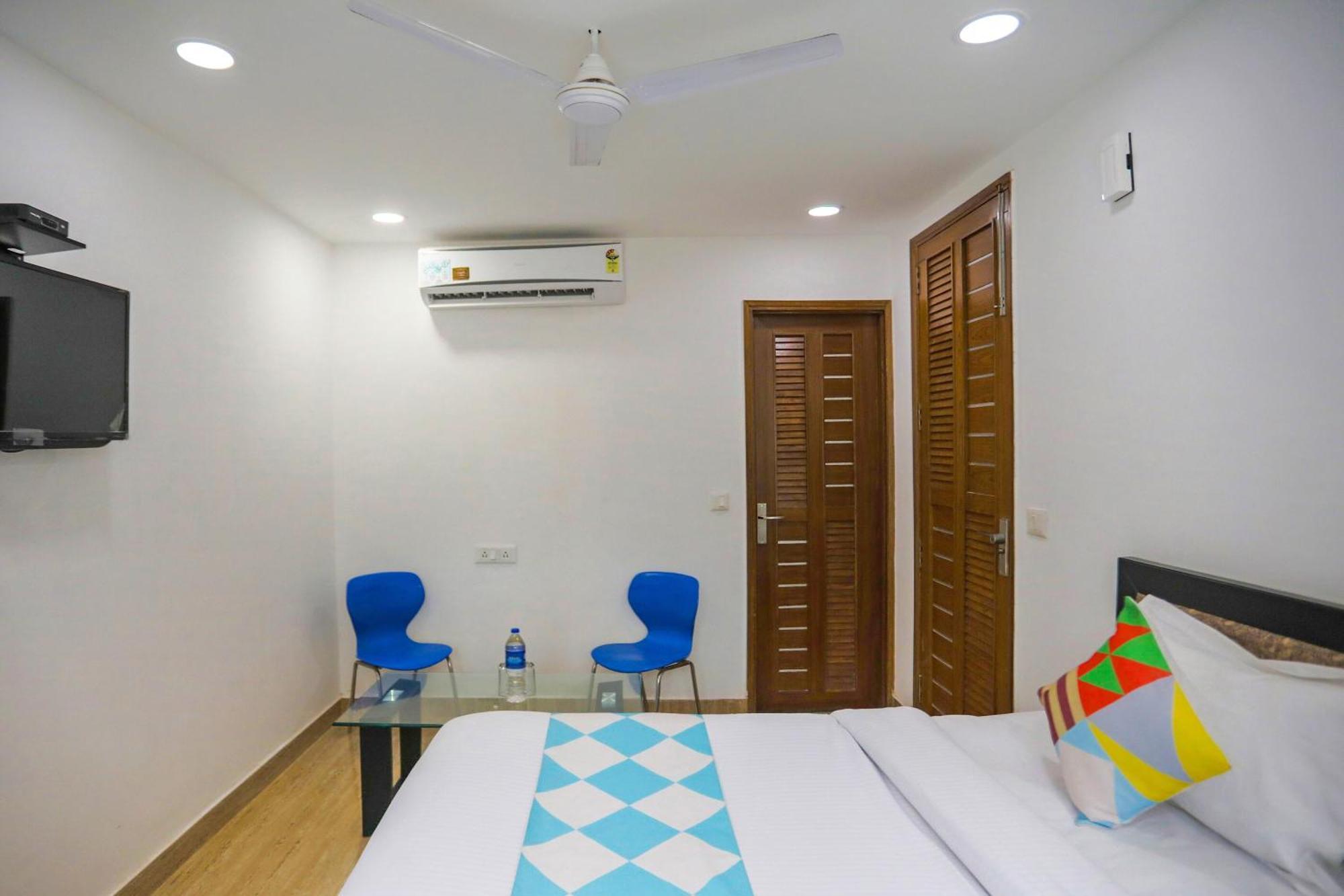 O The Premium New Delhi