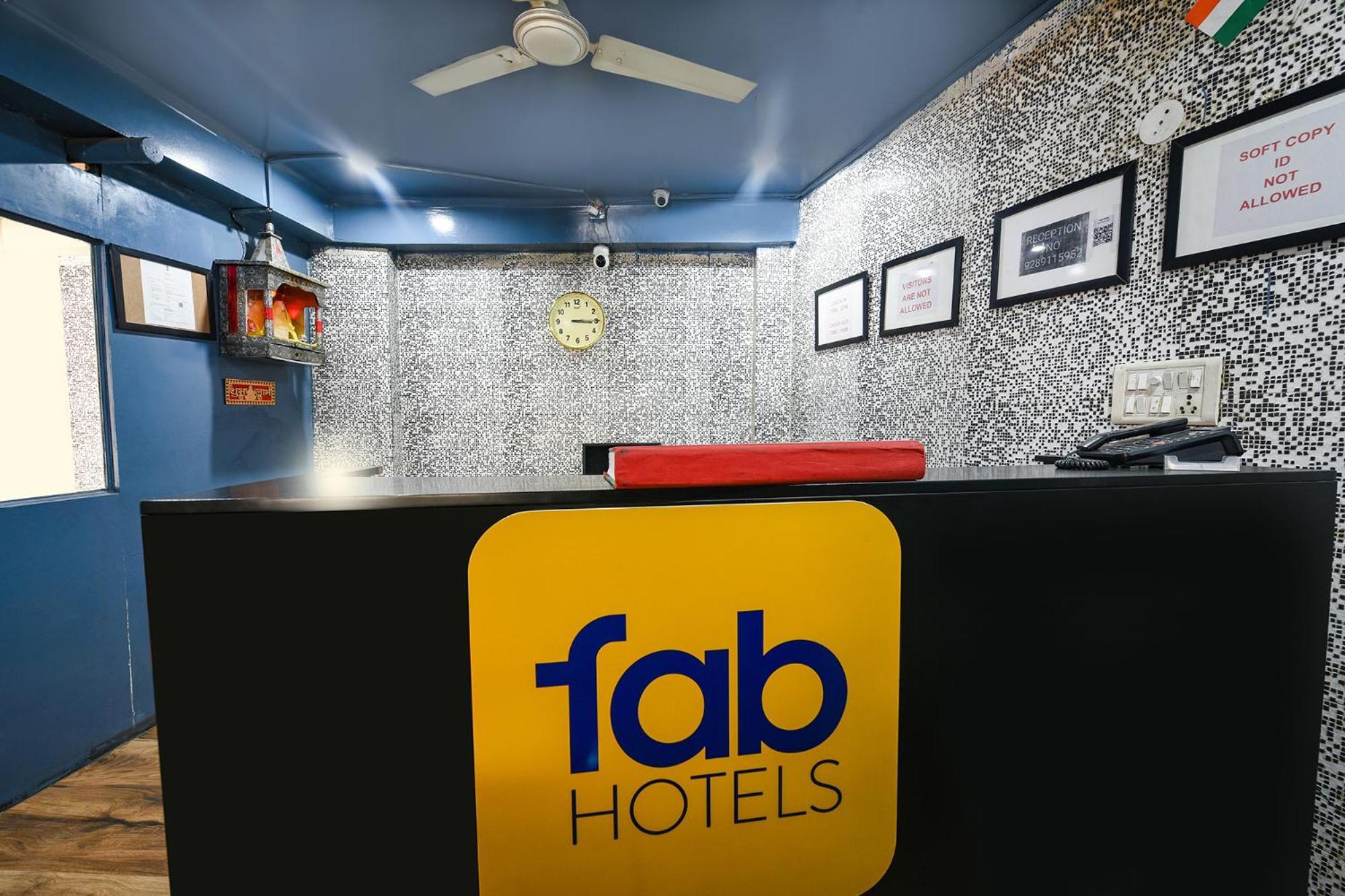 Hotel Fabhotel Model Town