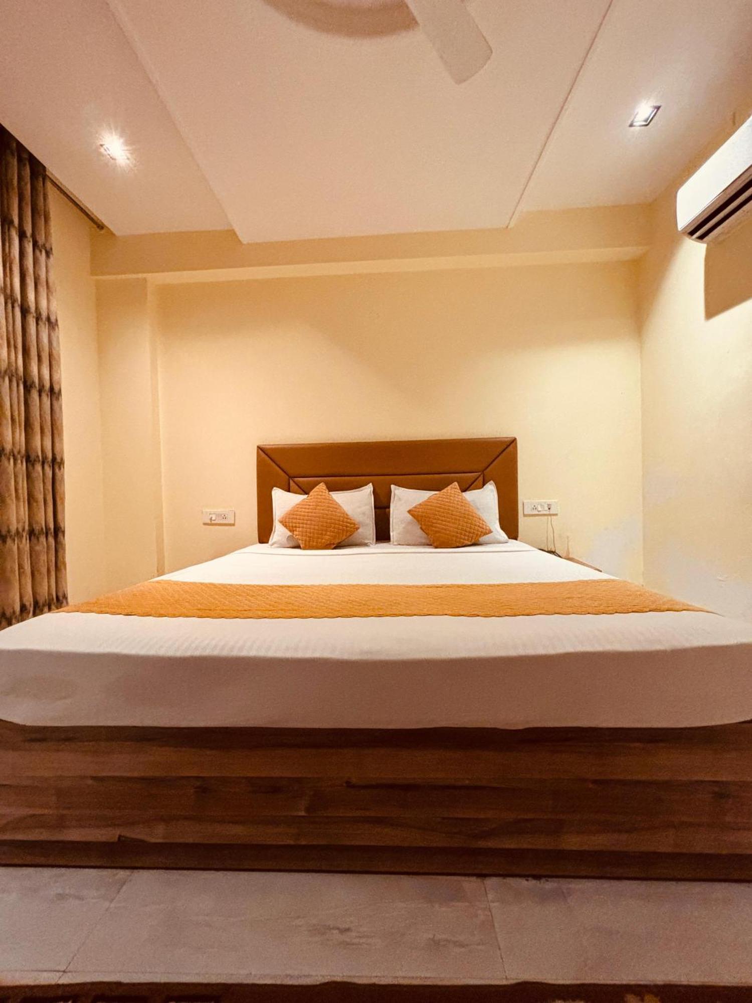 Hotel Gl House Near Delhi Airport Mahipalpur New Delhi