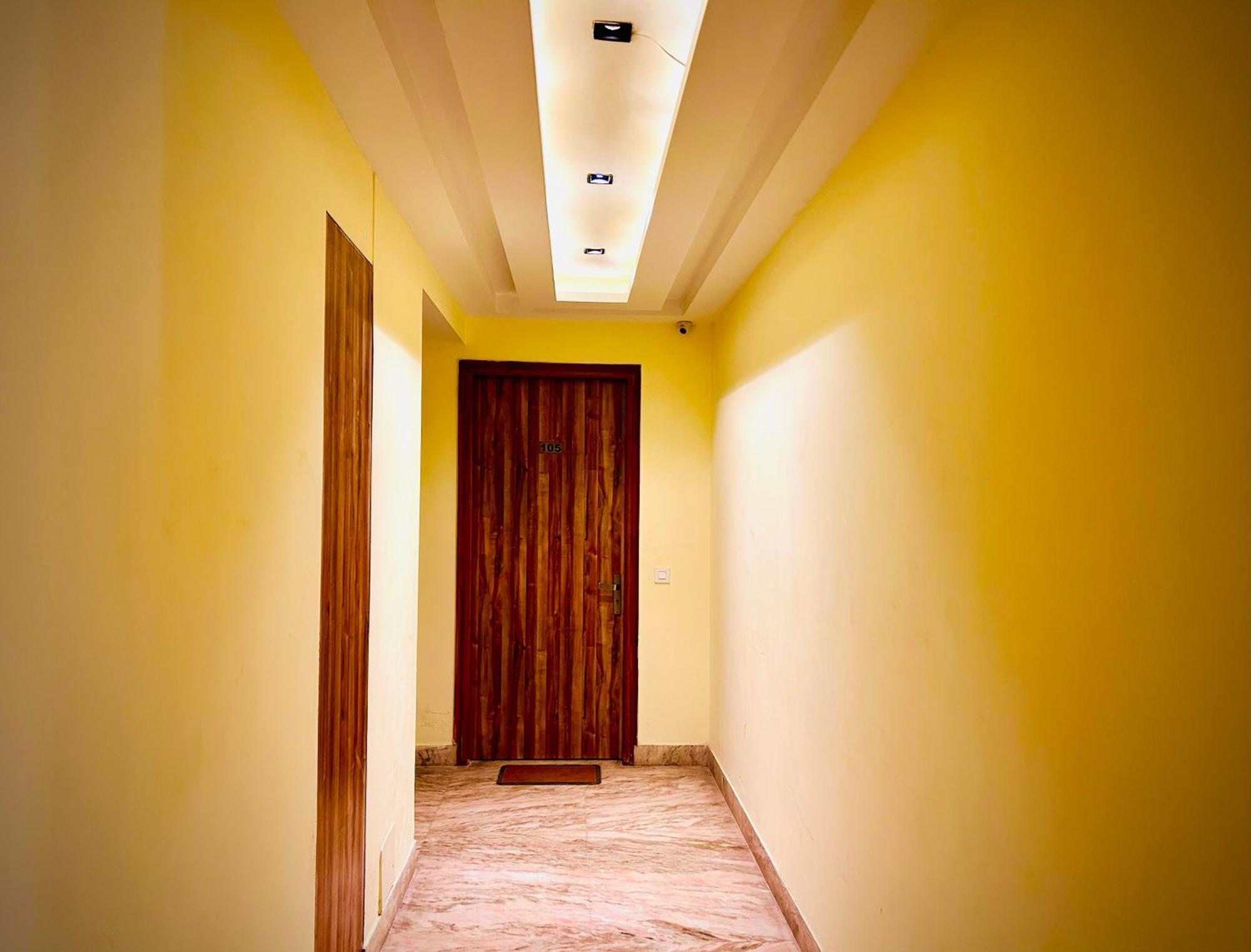 Gl House Near Delhi Airport Mahipalpur