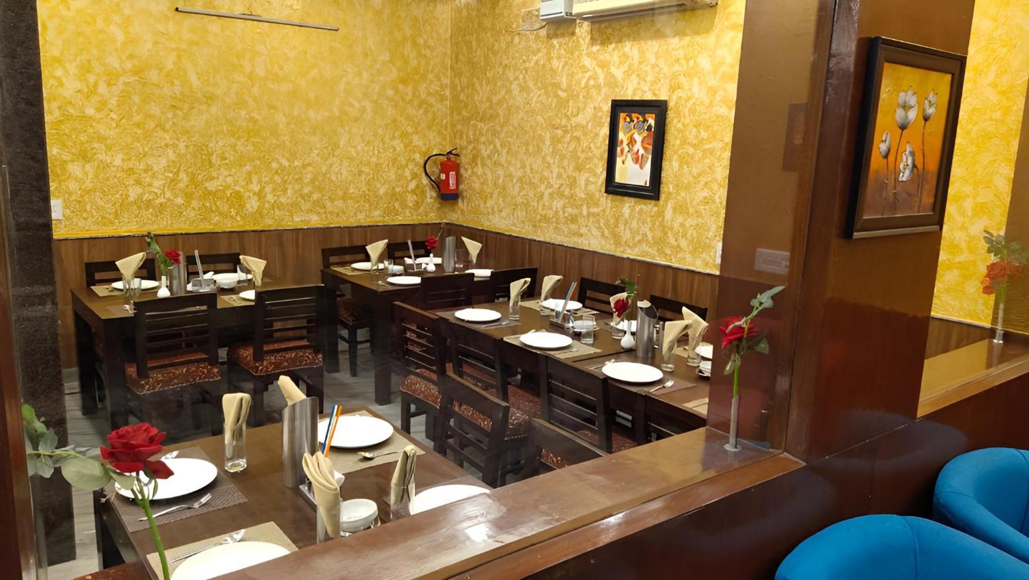 Gl House Near Delhi Airport Mahipalpur 4*