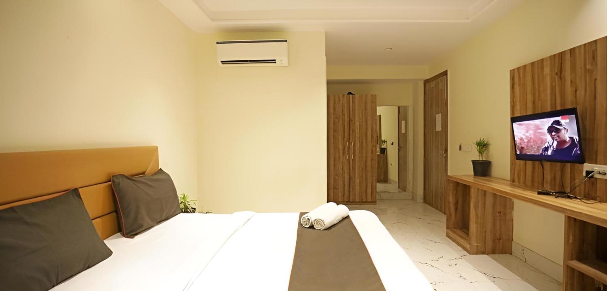 Hotel Goodluck House Near Terminal 3 Igi Airport Nova Deli
