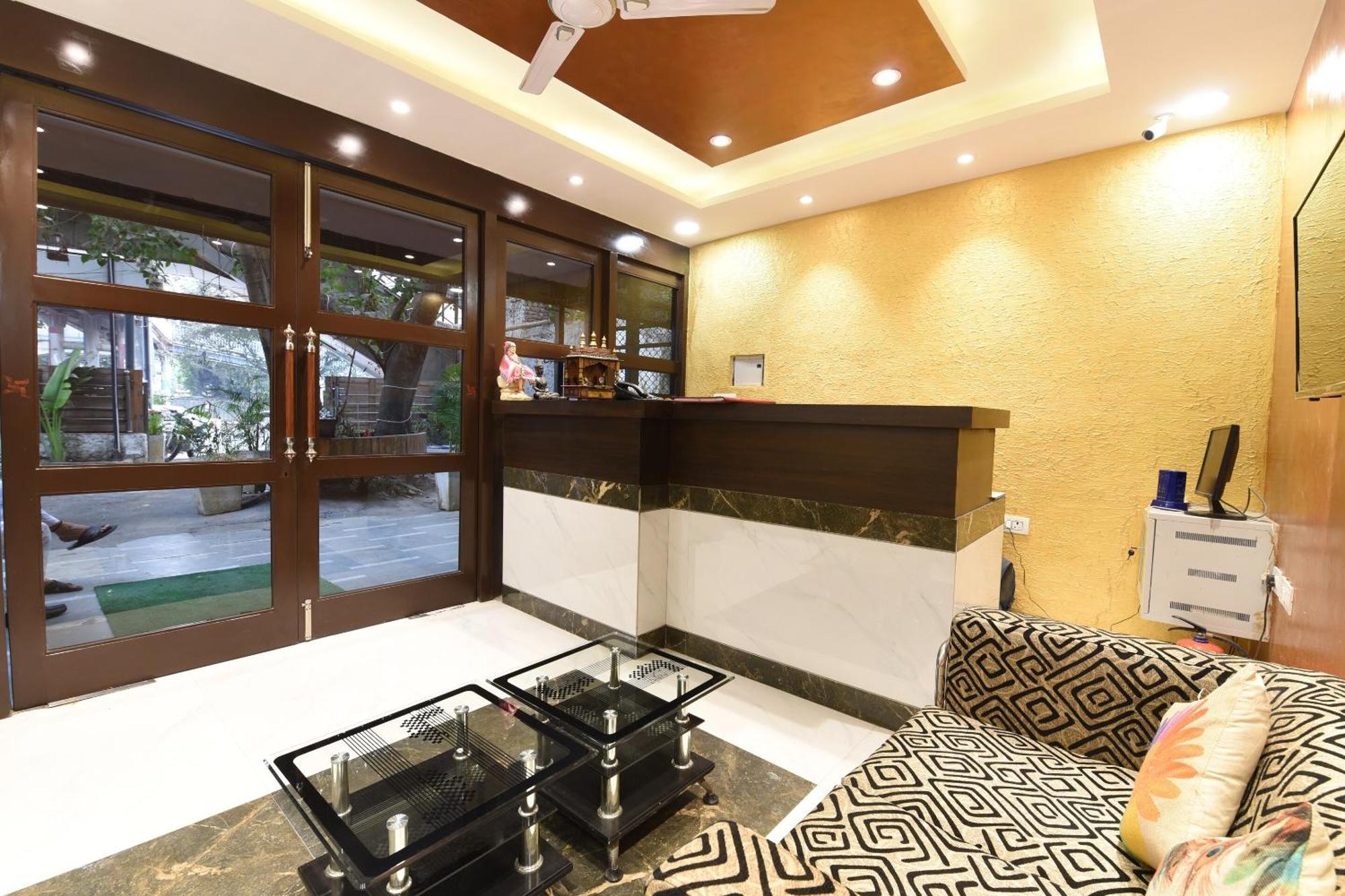 Fabhotel Under Bridge 3*