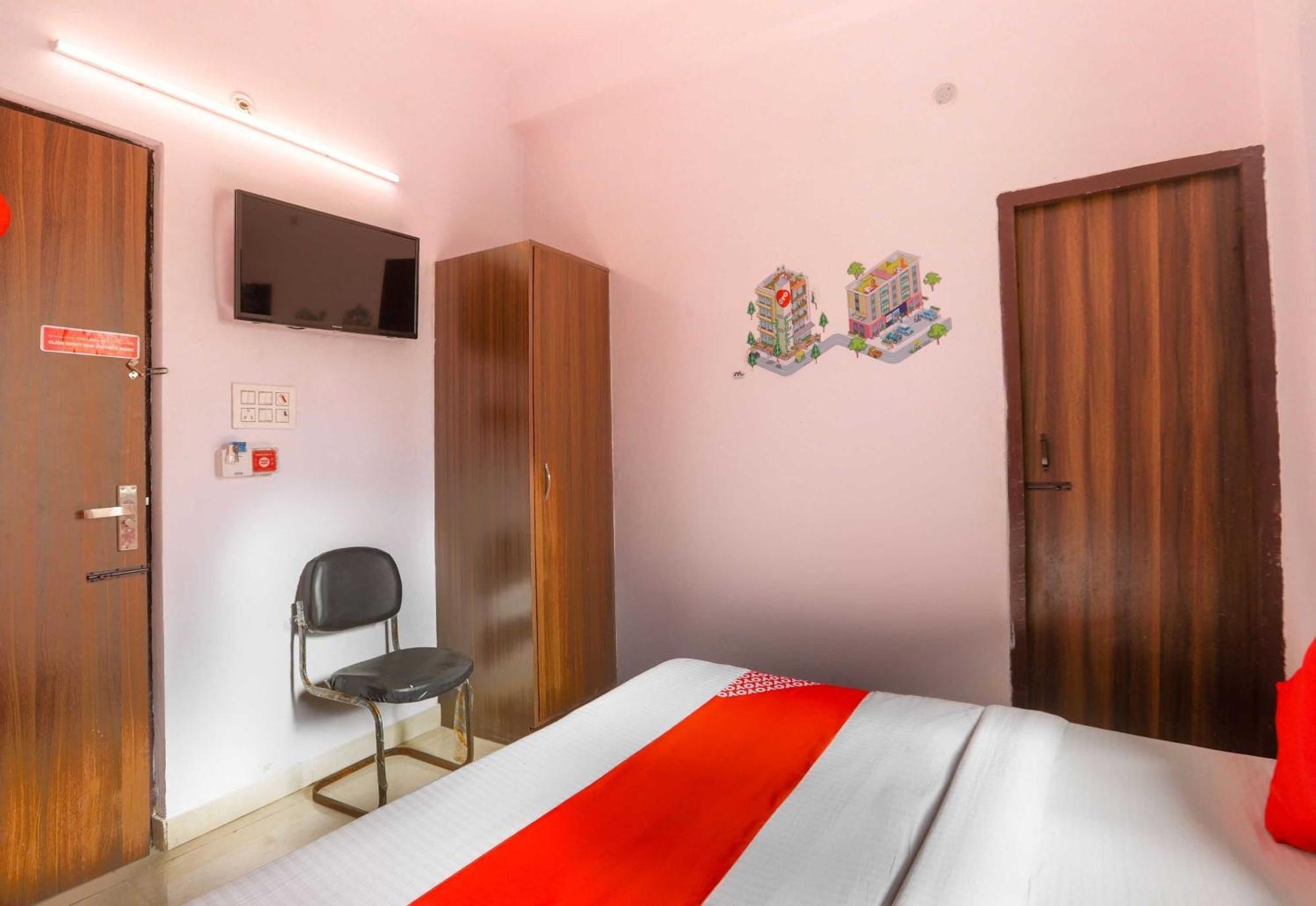 Hotel O Noida Delhi (National Capital Territory of India)