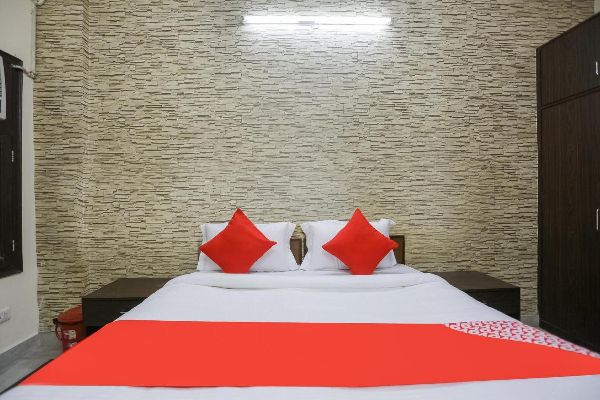 Hotel O High New Delhi
