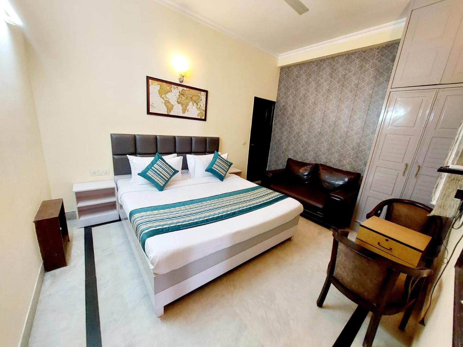 Khusbu Residency, Park Market Hotel 3*