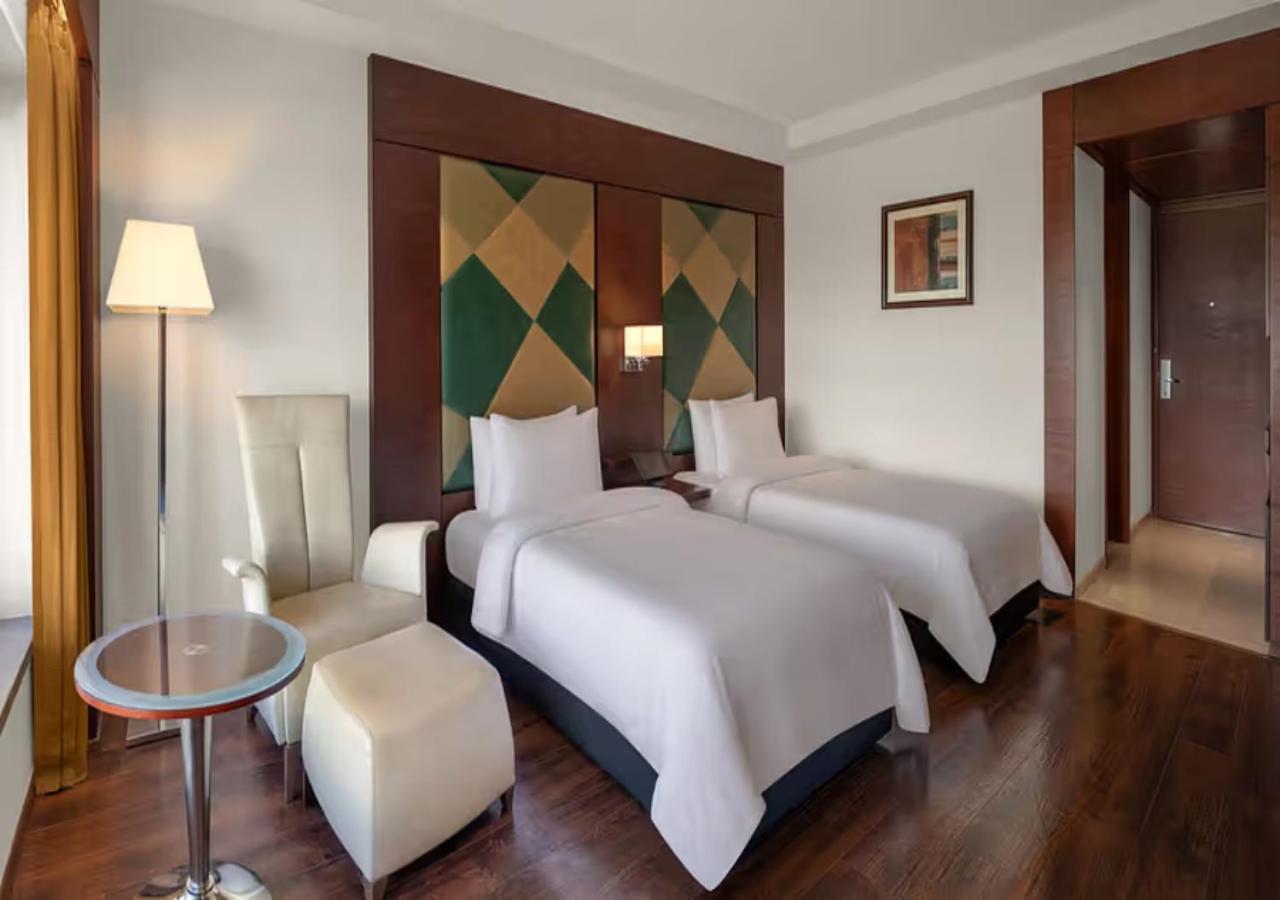 Hotel Pacafic Near Igi Airport