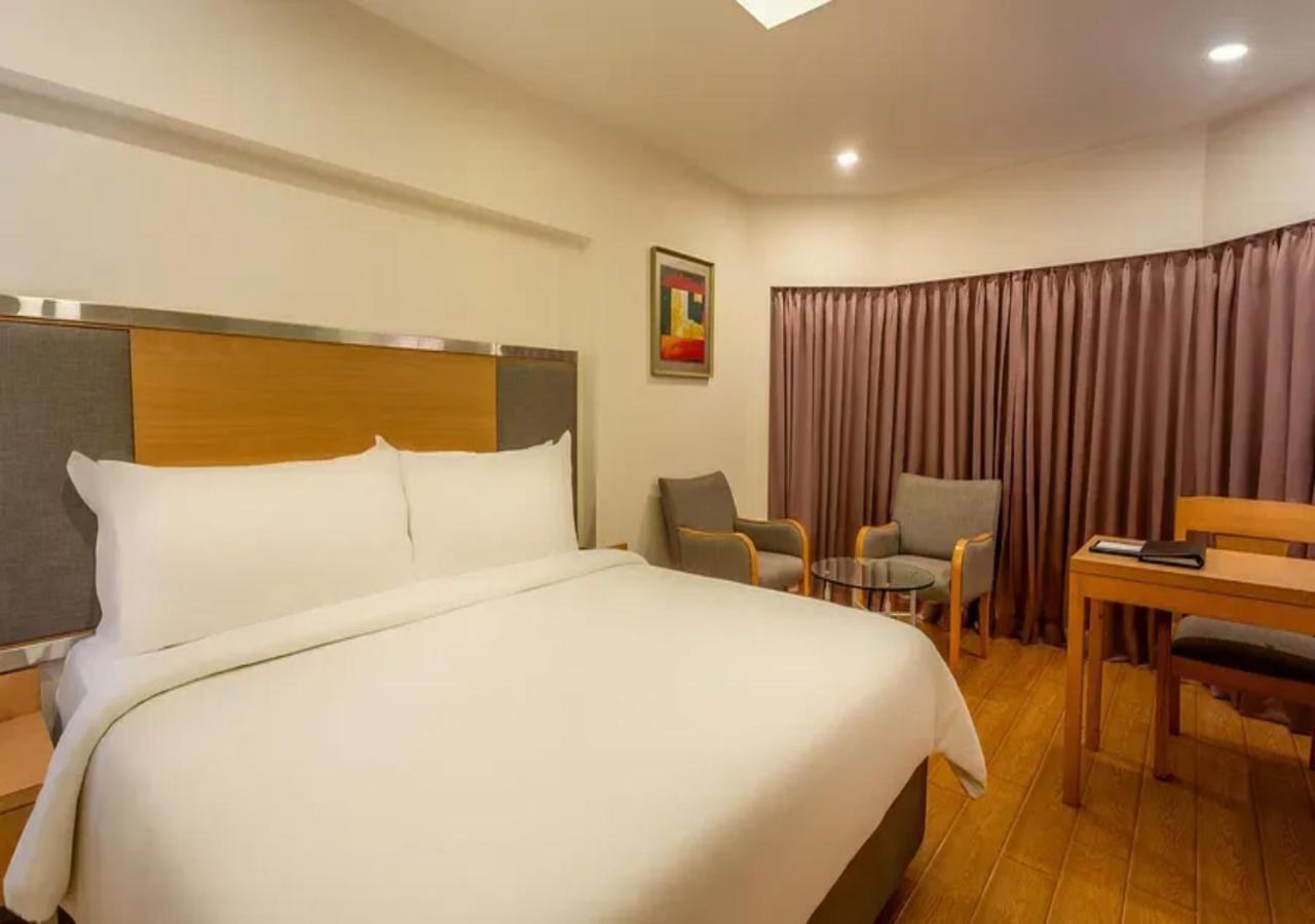 Pacafic Near Igi Airport 4*