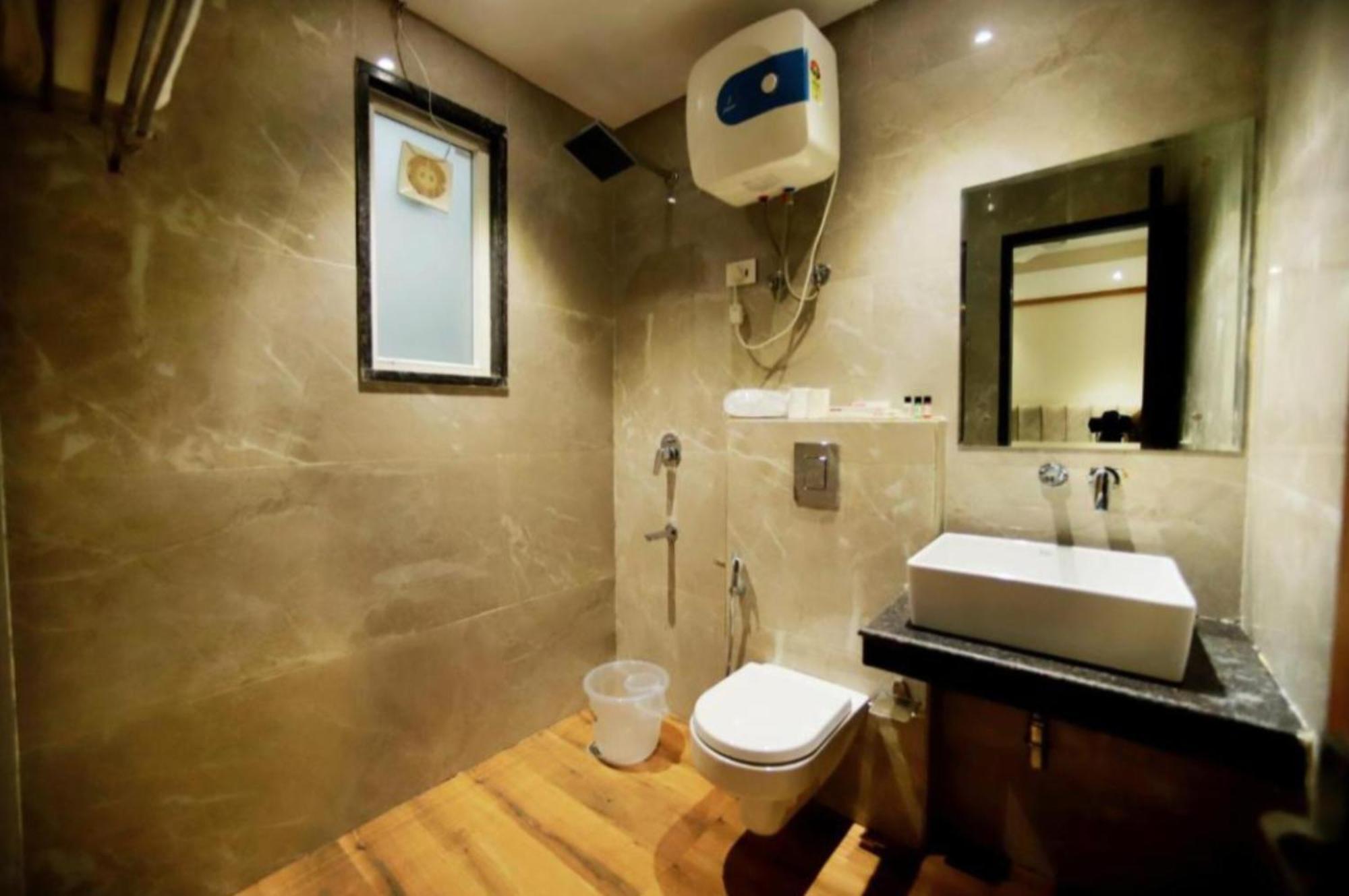 Hotel Stanley-Near Delhi Airport Hotel