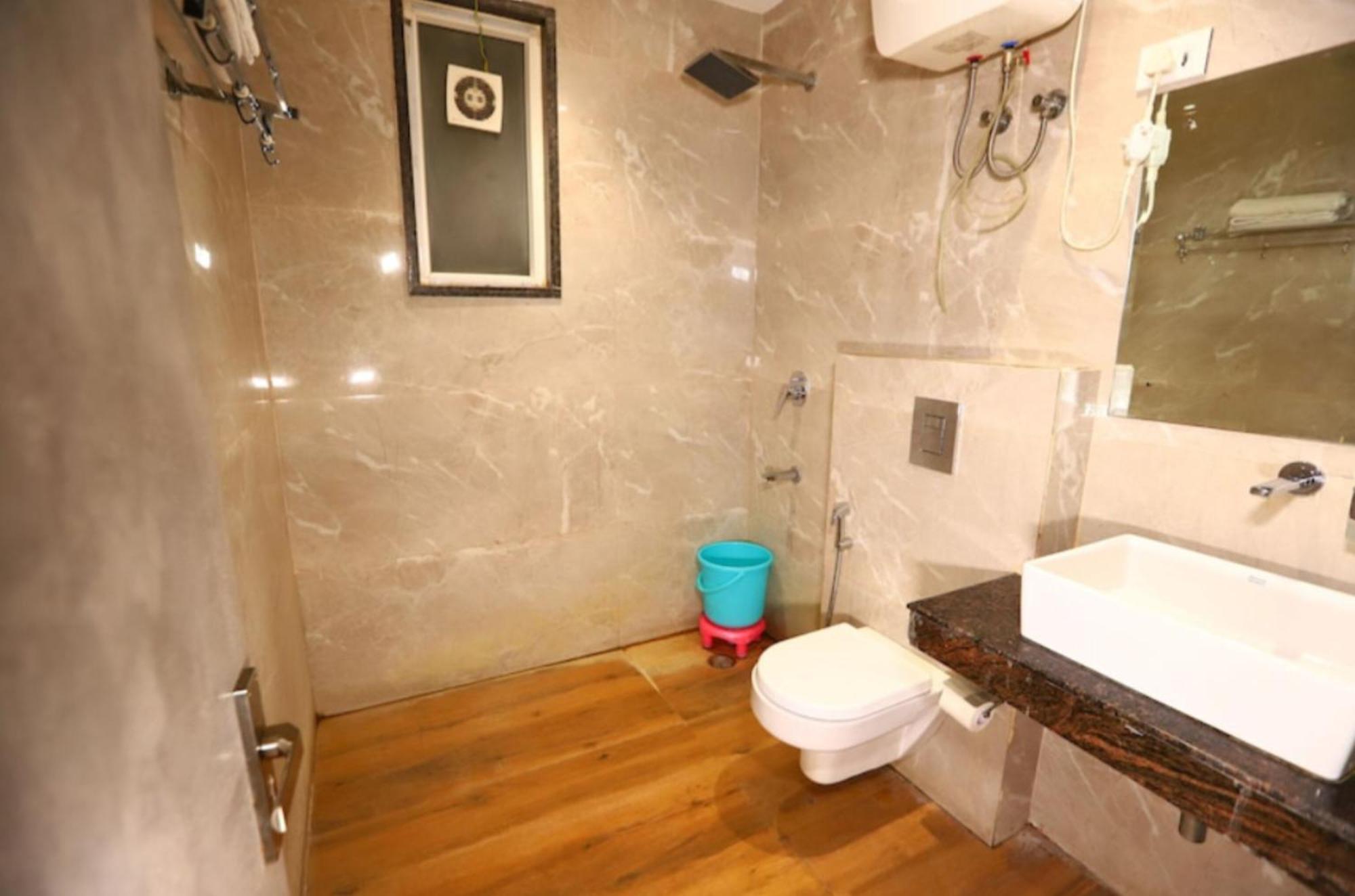 Hotel Stanley-Near Delhi Airport Hotel