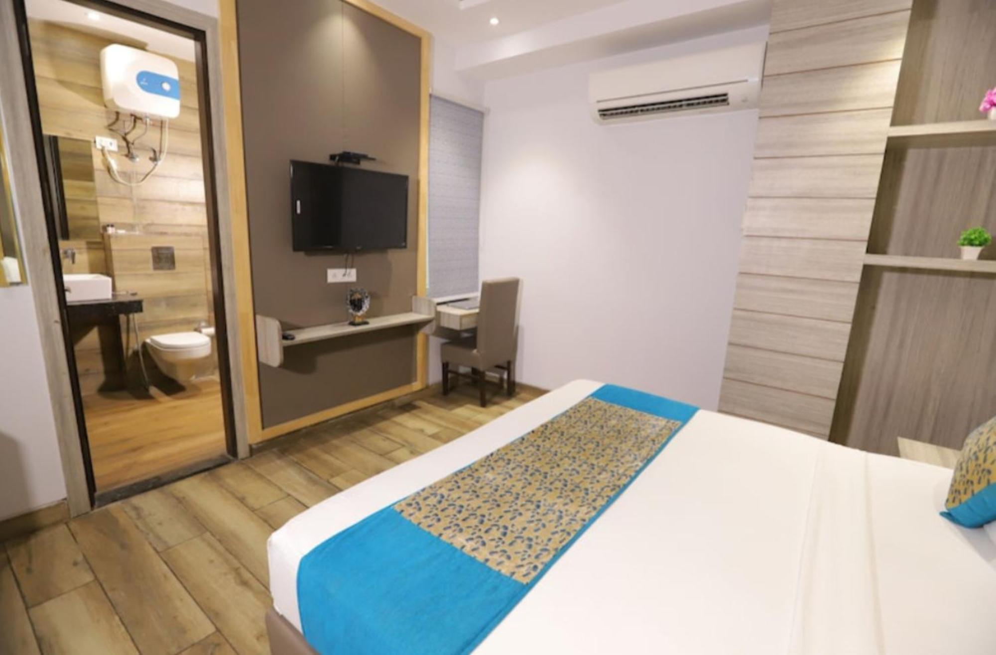 Hotel Stanley-Near Delhi Airport Hotel