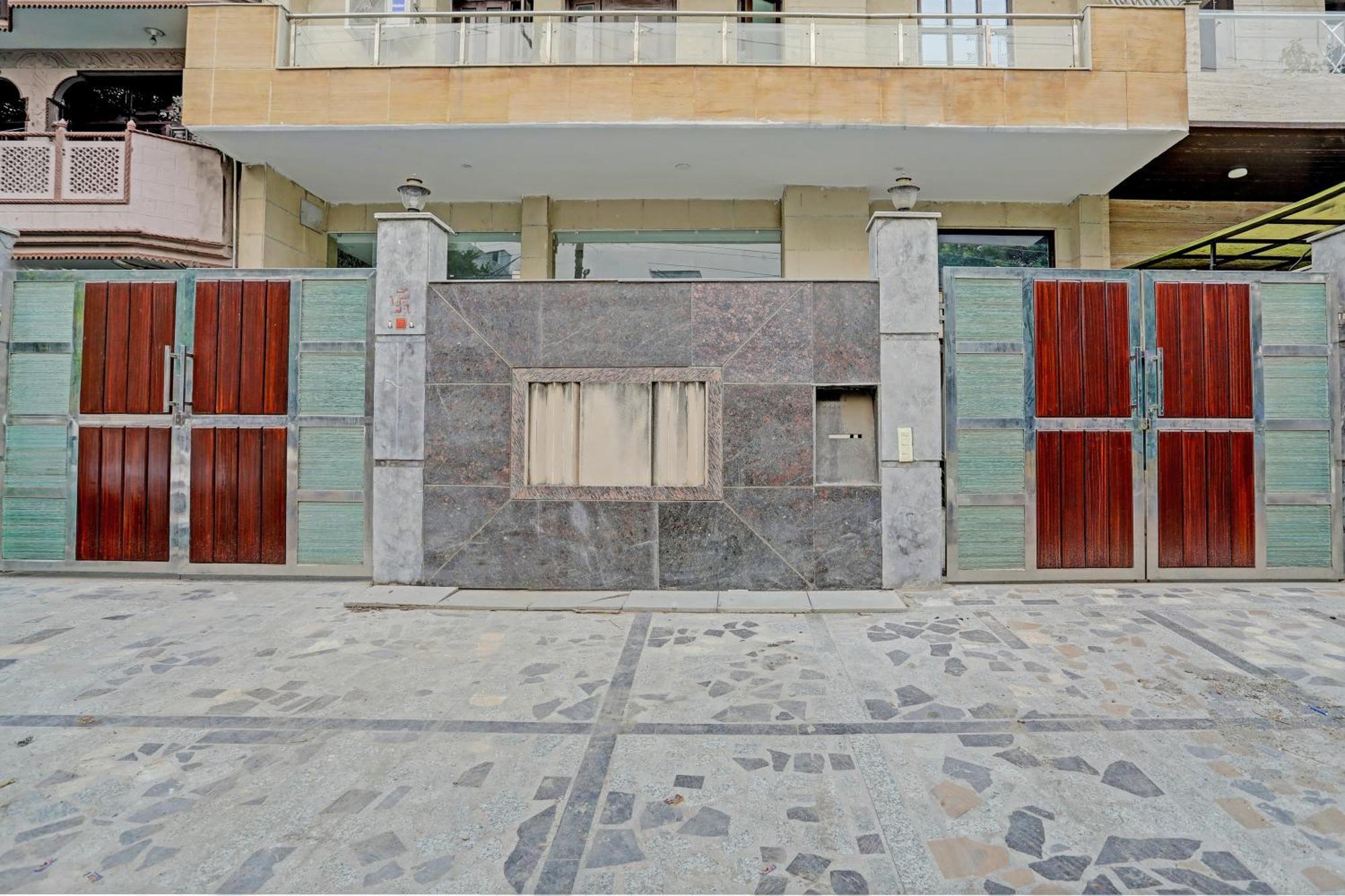 Townhouse Dsr Sector 19 4*