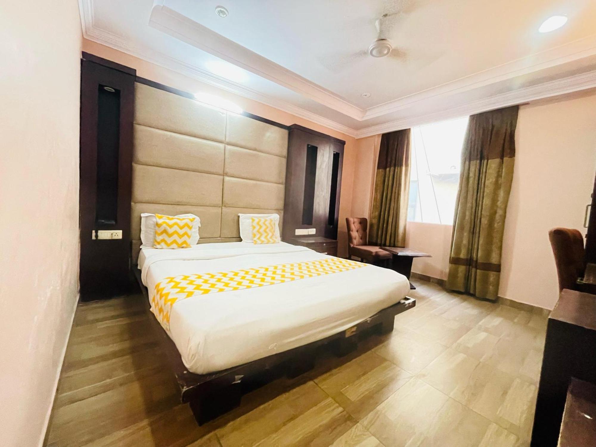 Imperial - Nehru Place Apartment
