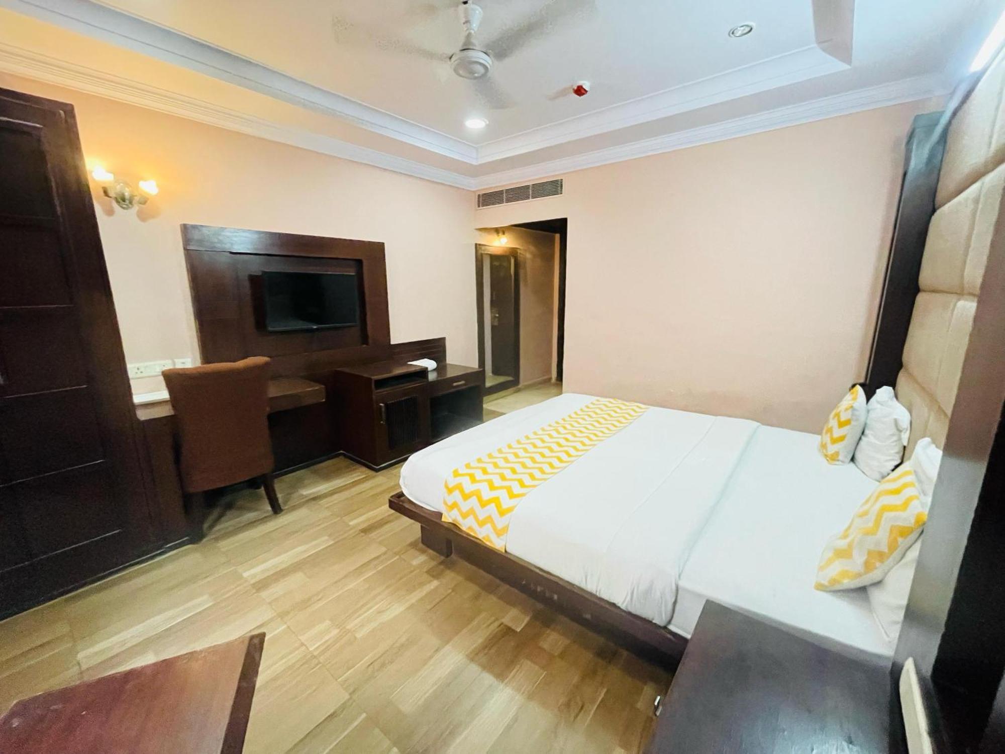 Apartment Imperial - Nehru Place