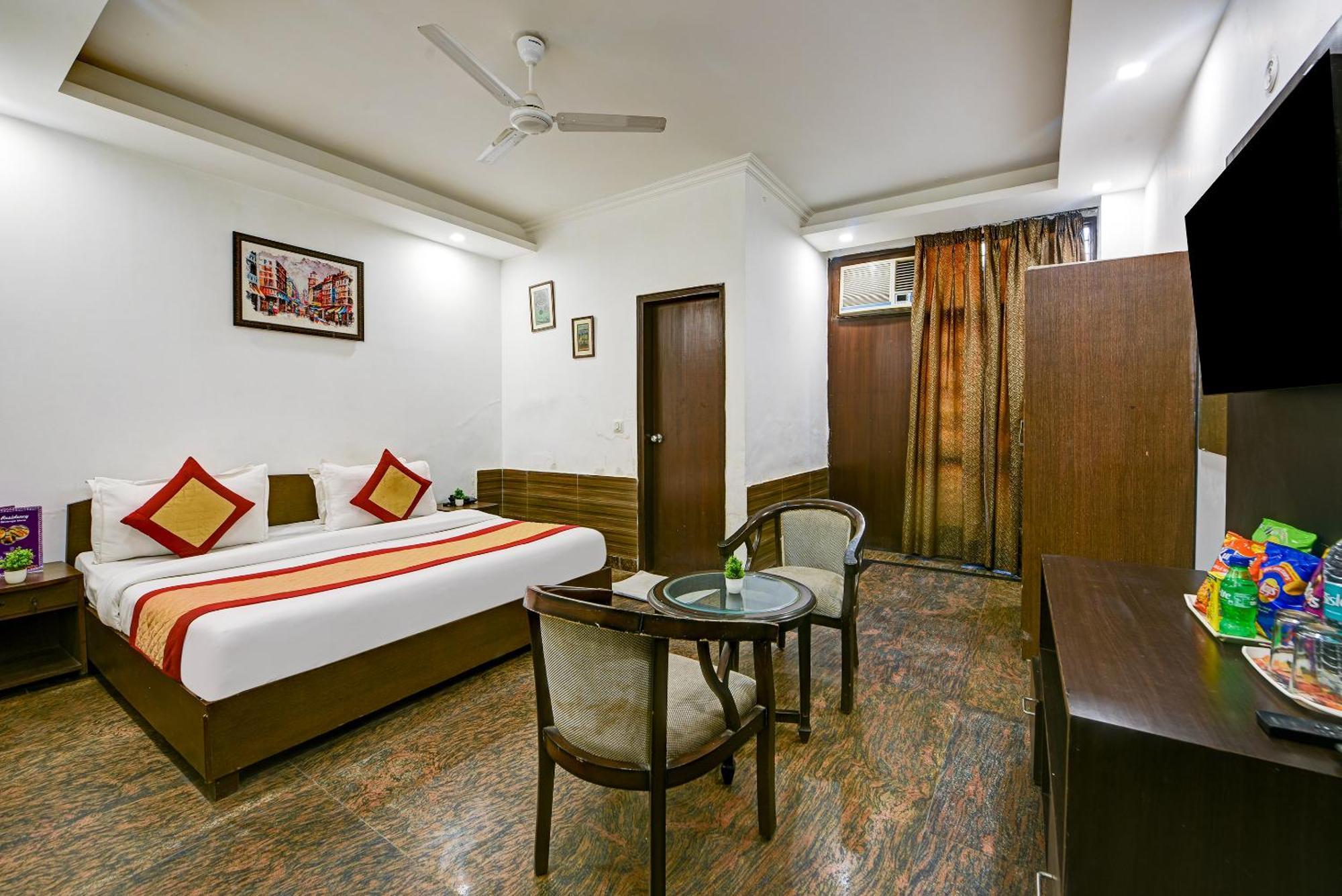 Vm Residency * New Delhi
