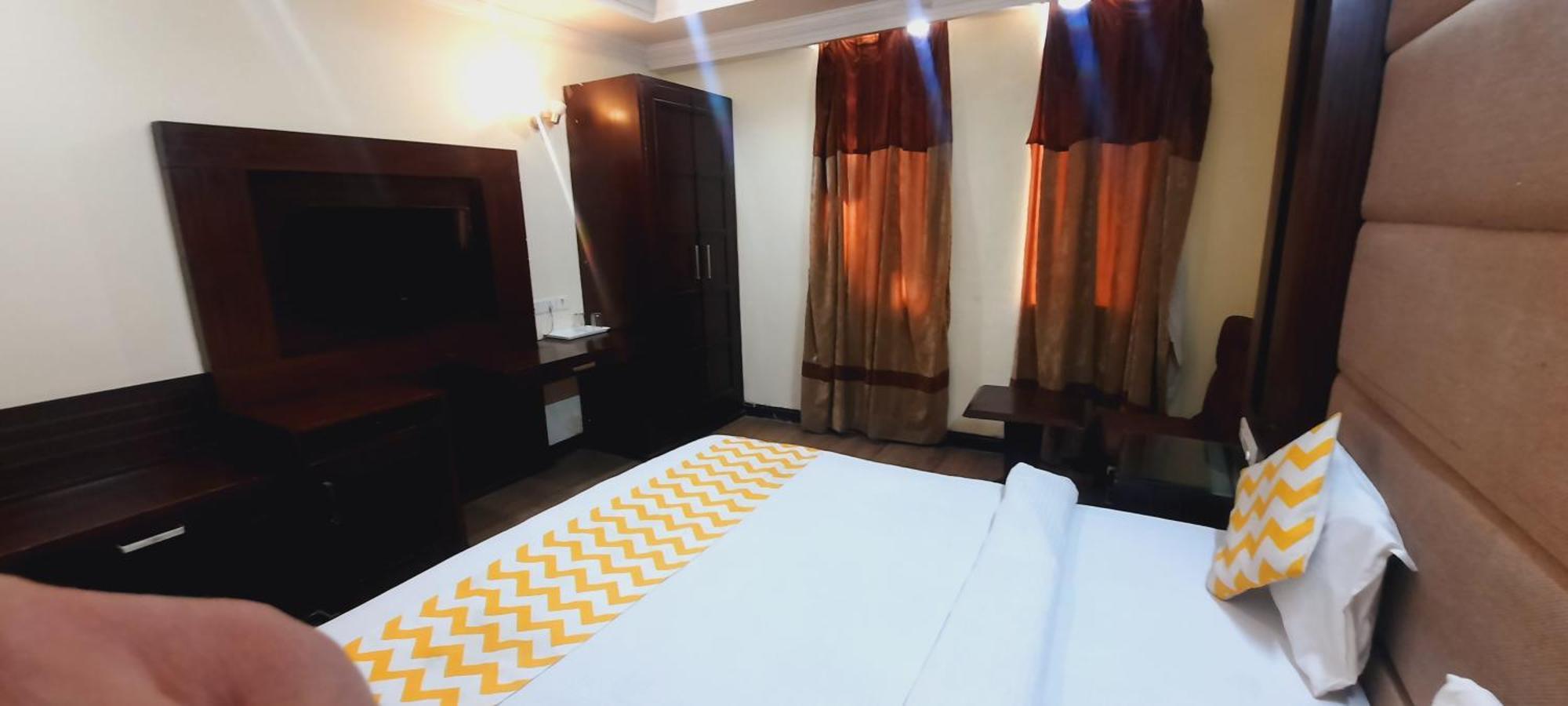 Imperial - Nehru Place Apartment