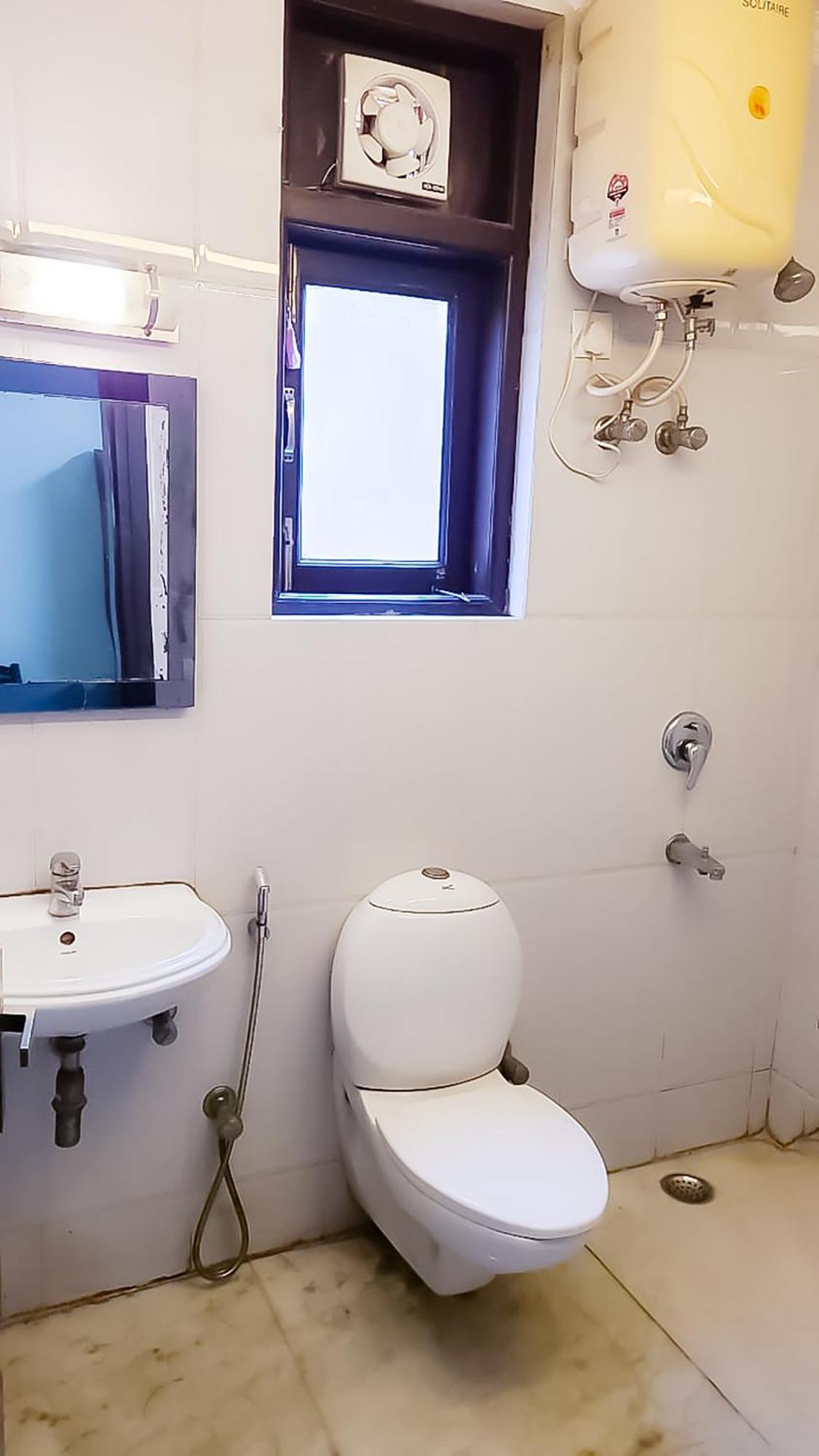Hotel Chittaranjan Park