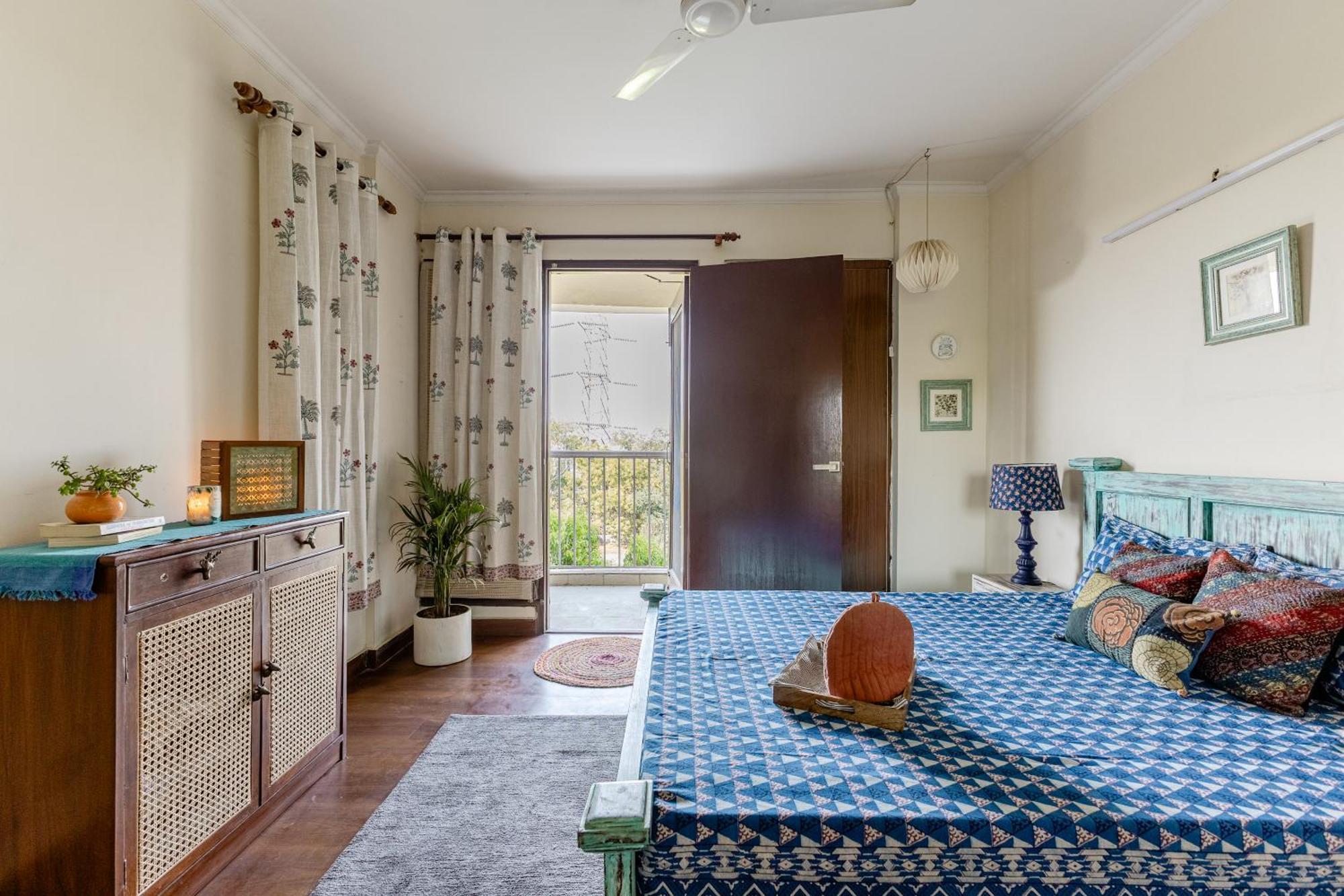 Apartment 2 Bhk In Ganga Apartments, Vasant Kunj