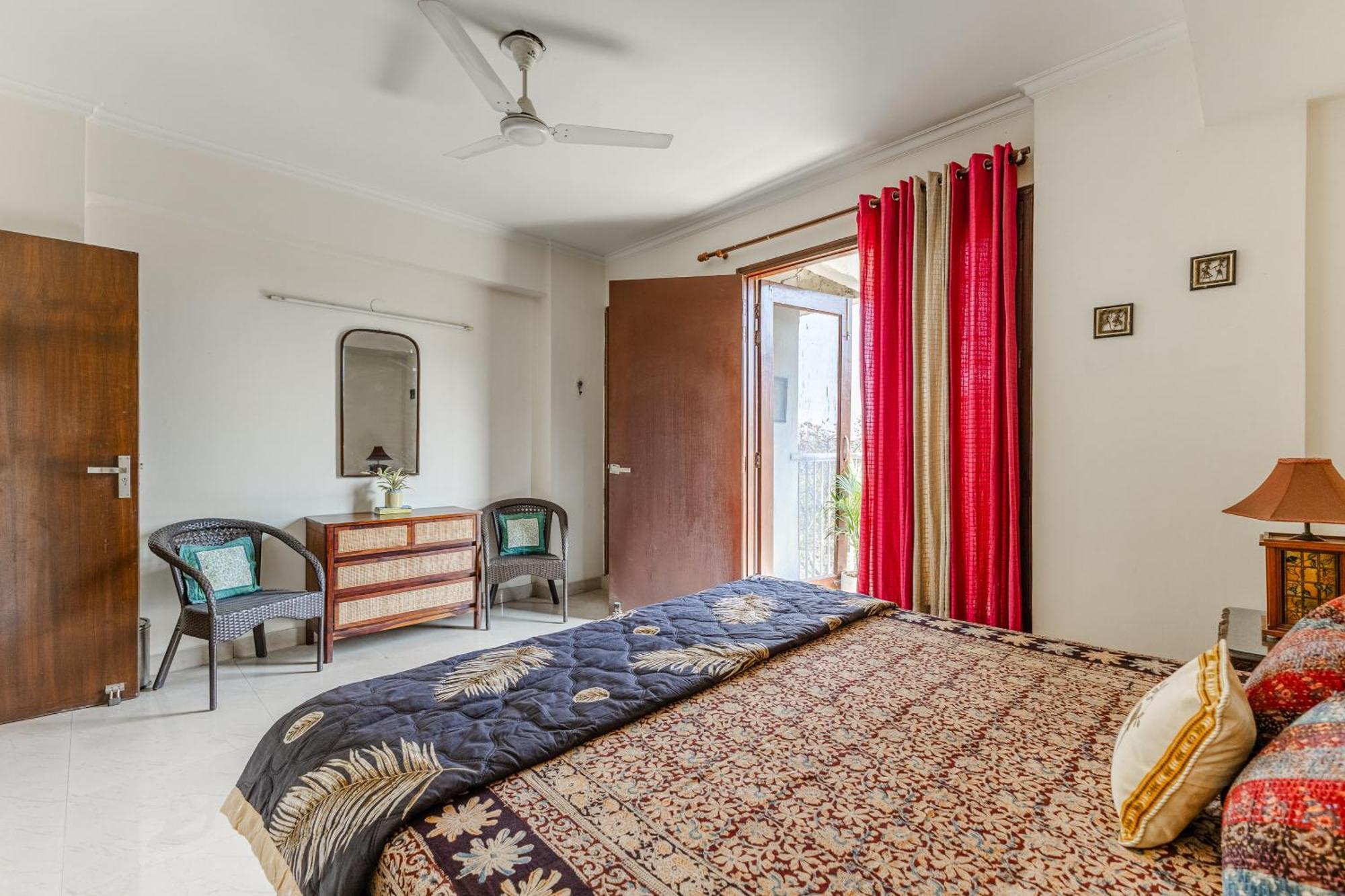 Apartment 2 Bhk In Ganga Apartments, Vasant Kunj New Delhi