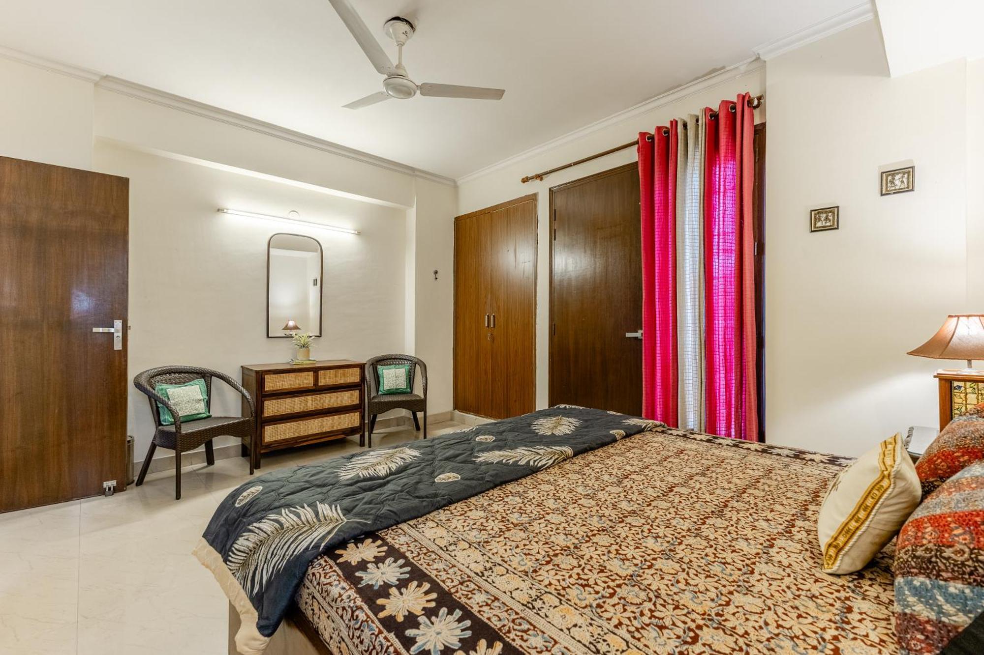 2 Bhk In Ganga Apartments, Vasant Kunj * New Delhi