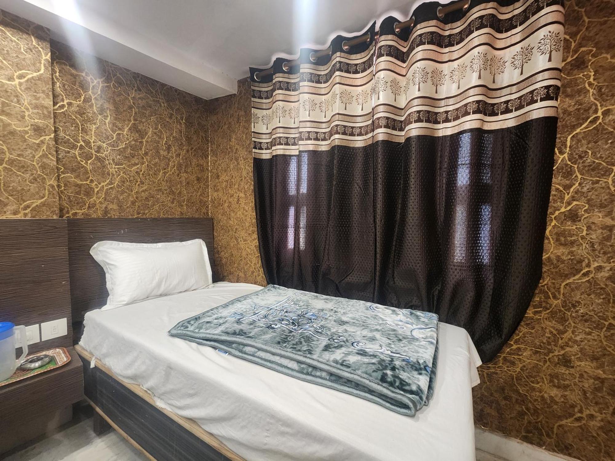 The Divine Hotel New Delhi