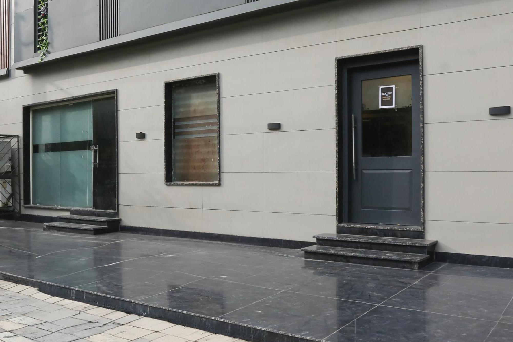 Townhouse Rohini Sector 18 Formerly Relic Hotel 4*