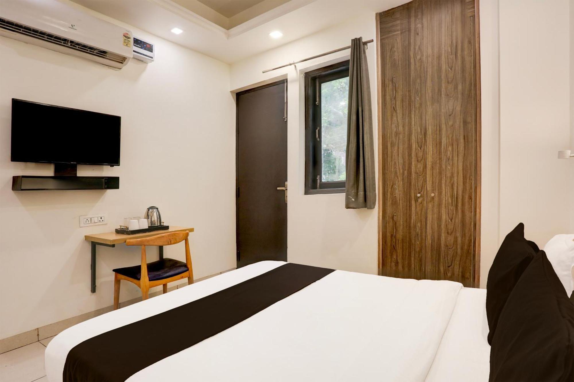 Townhouse Rohini Sector 18 Formerly Relic Hotel Delhi (National Capital Territory of India)