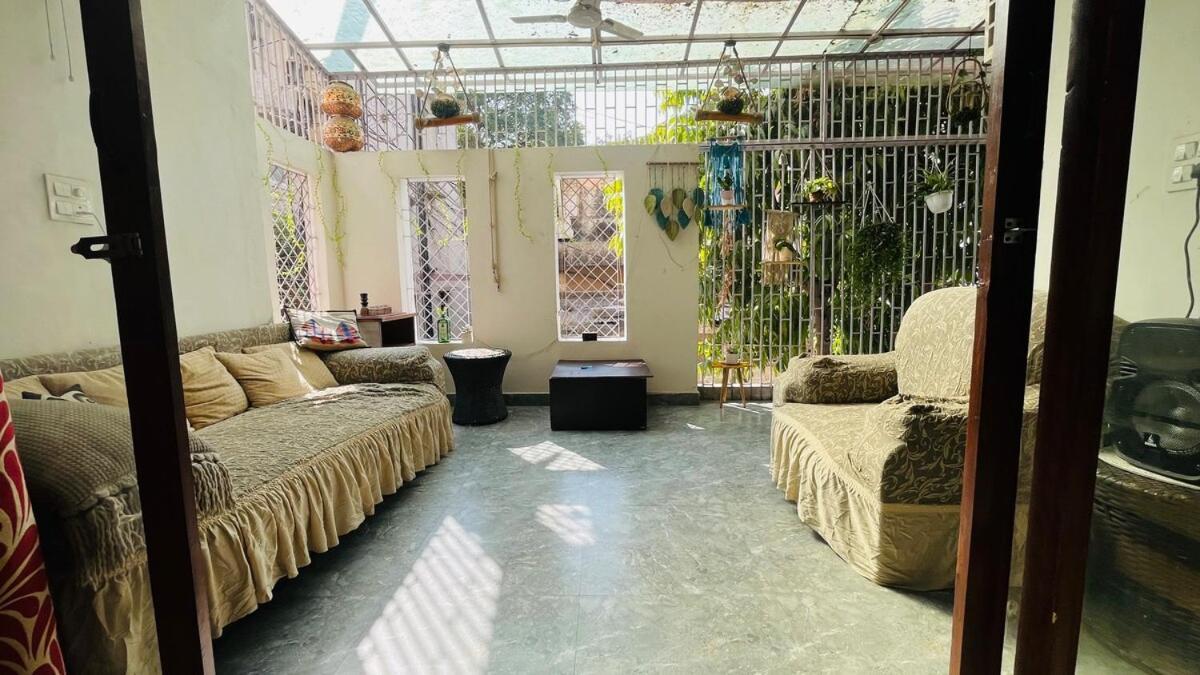 Apartment 3bhk Grand Party House Prime Location With Parking New Delhi