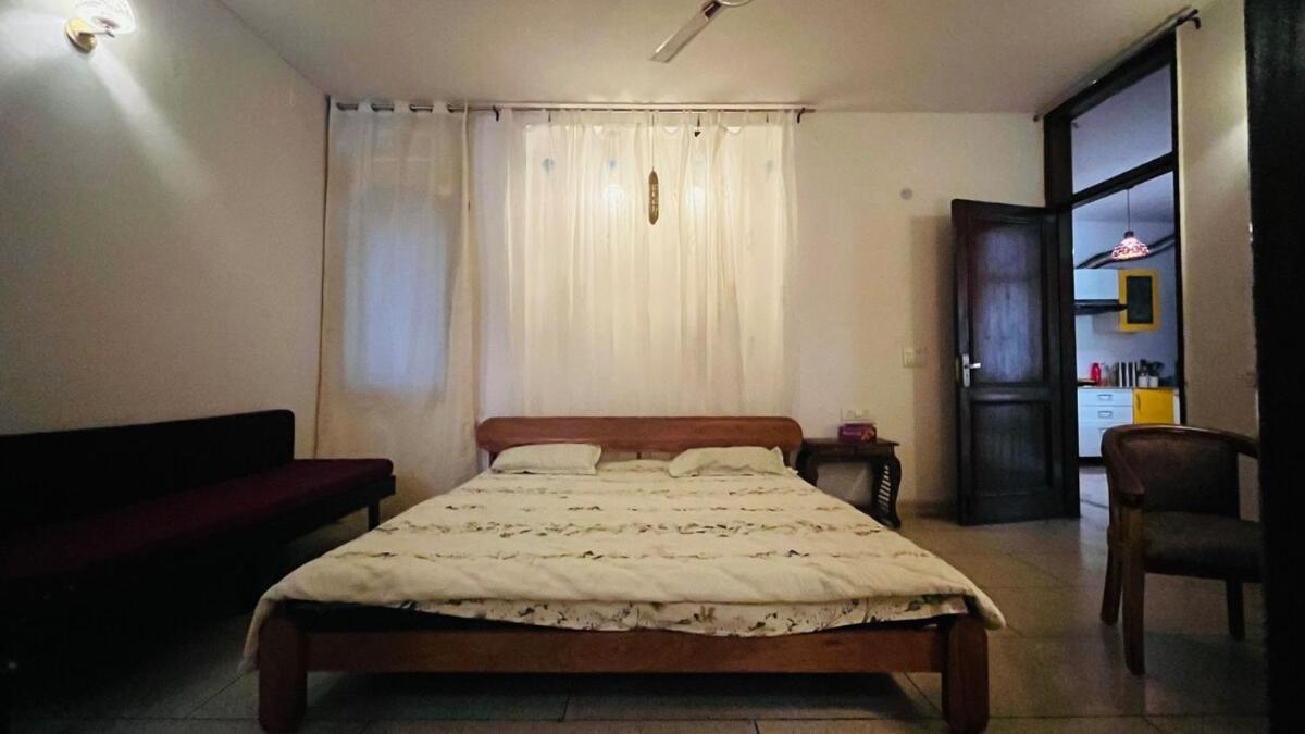 Apartment 3bhk Grand Party House Prime Location With Parking *