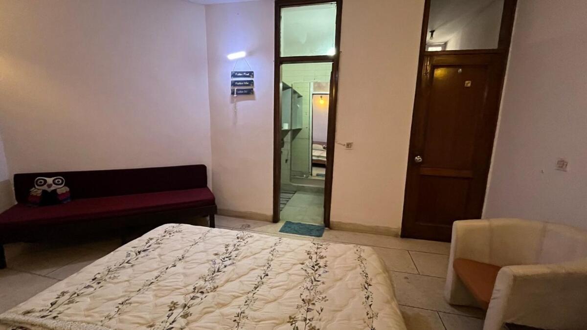 3bhk Grand Party House Prime Location With Parking *