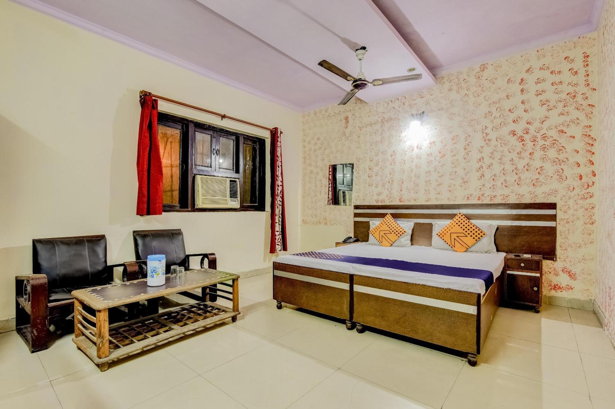 Spot On Swagat Palace 4*