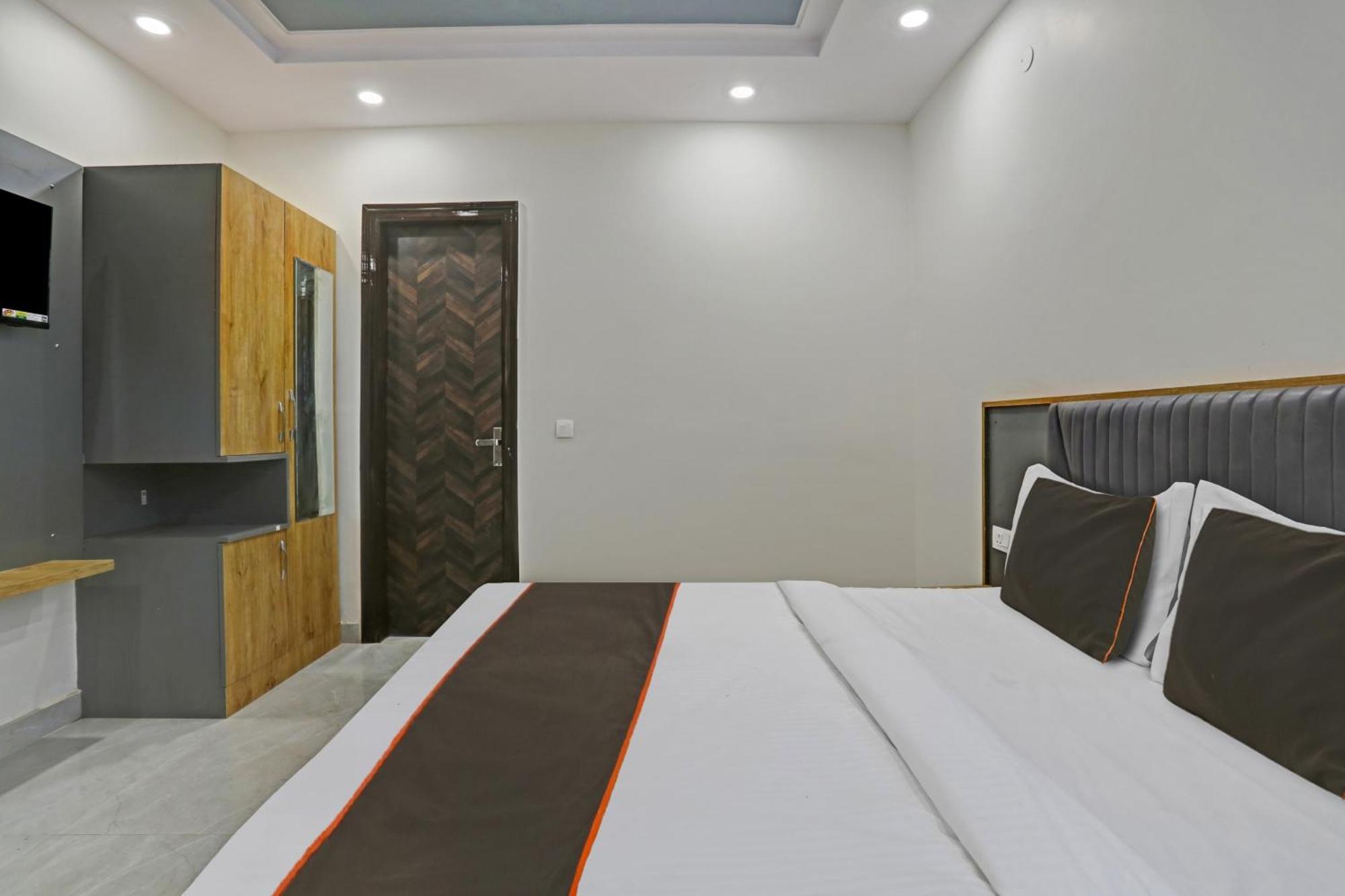 Townhouse Vip Grand Hotel 3*