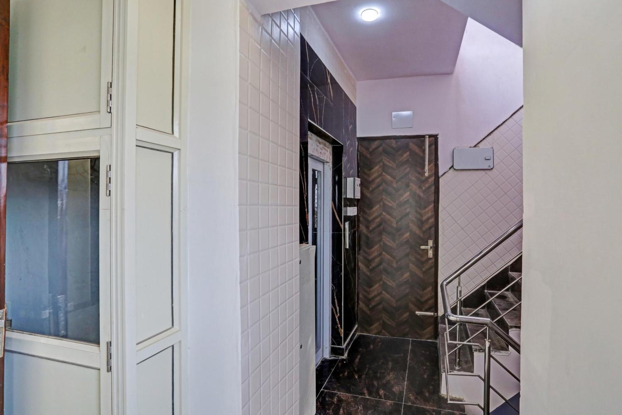 Townhouse Vip Grand Hotel Delhi (National Capital Territory of India)