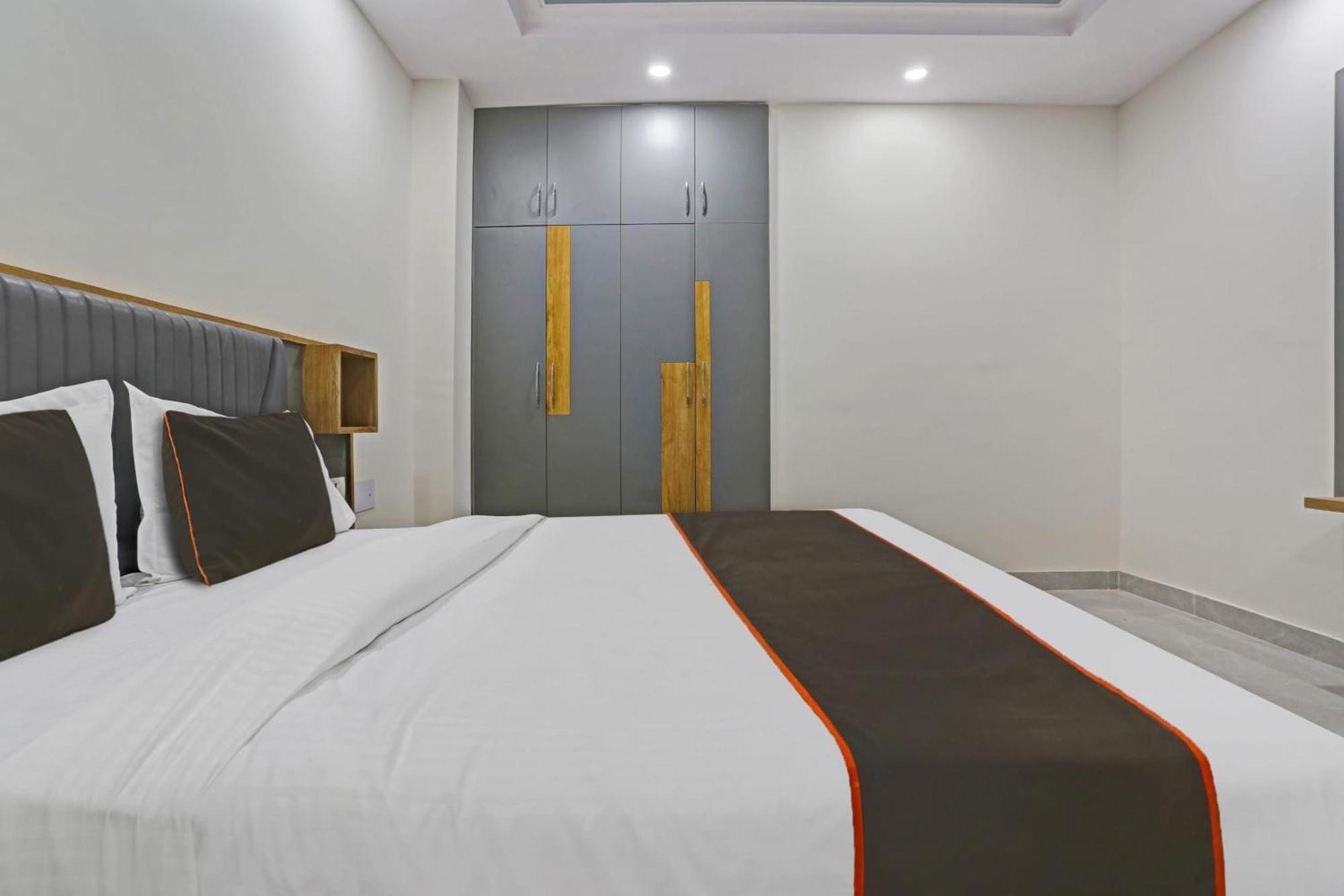 Townhouse Vip Grand Hotel 3*