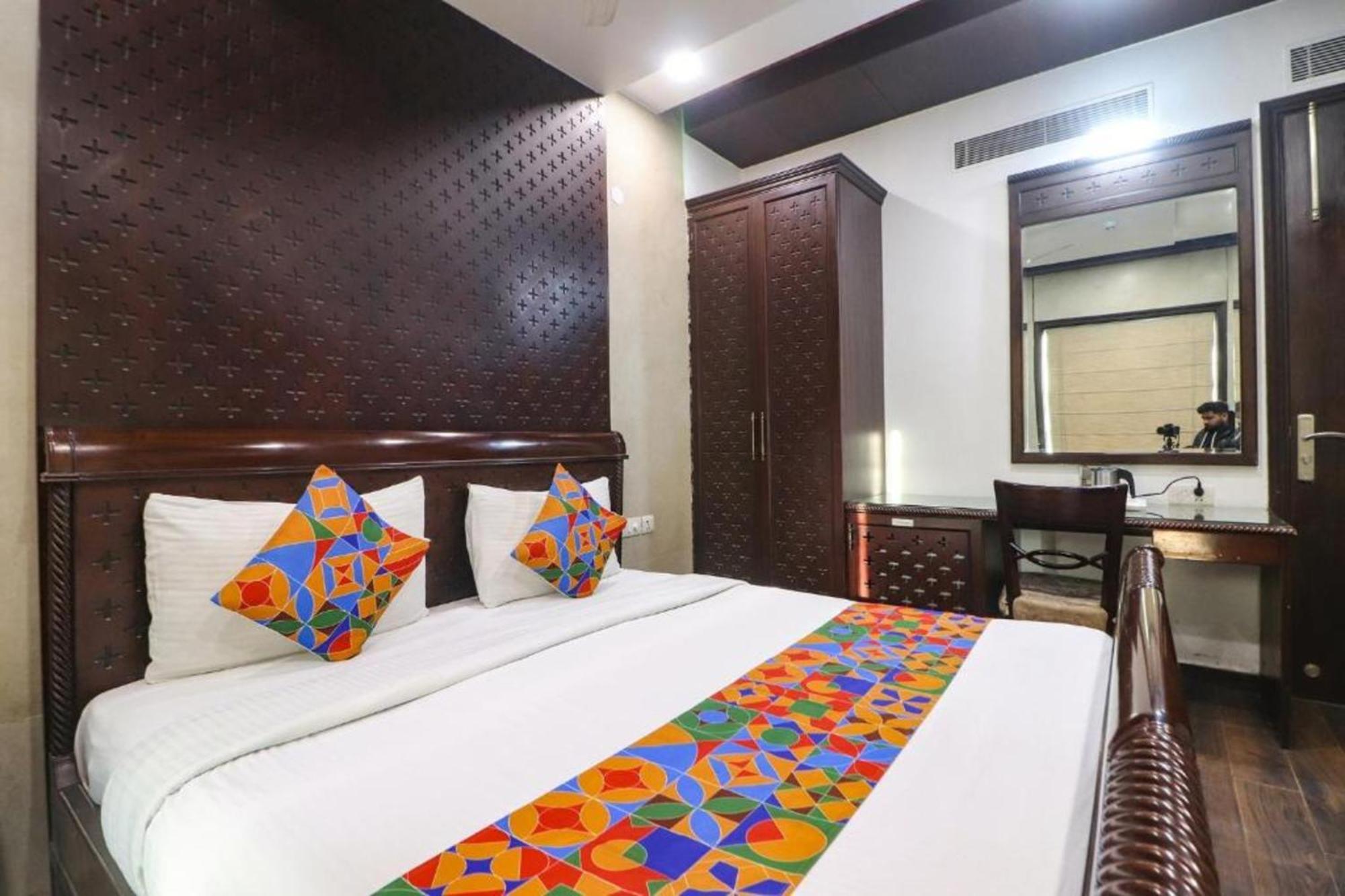 Lavish By Qotel Rajouri Garden 3*