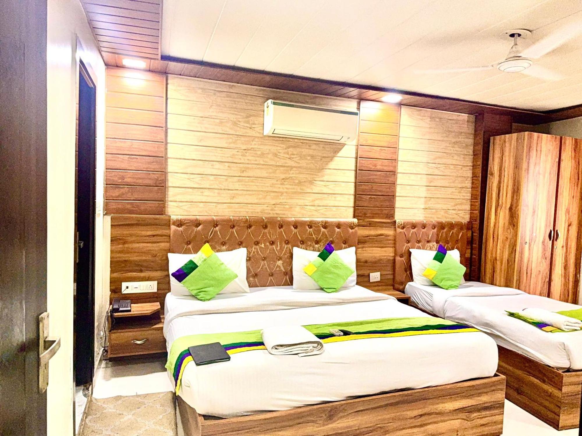 Hotel Nysha Near Igi Airport Delhi 4*