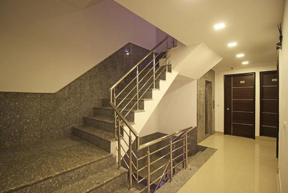 Airport Tourist Plaza 3*