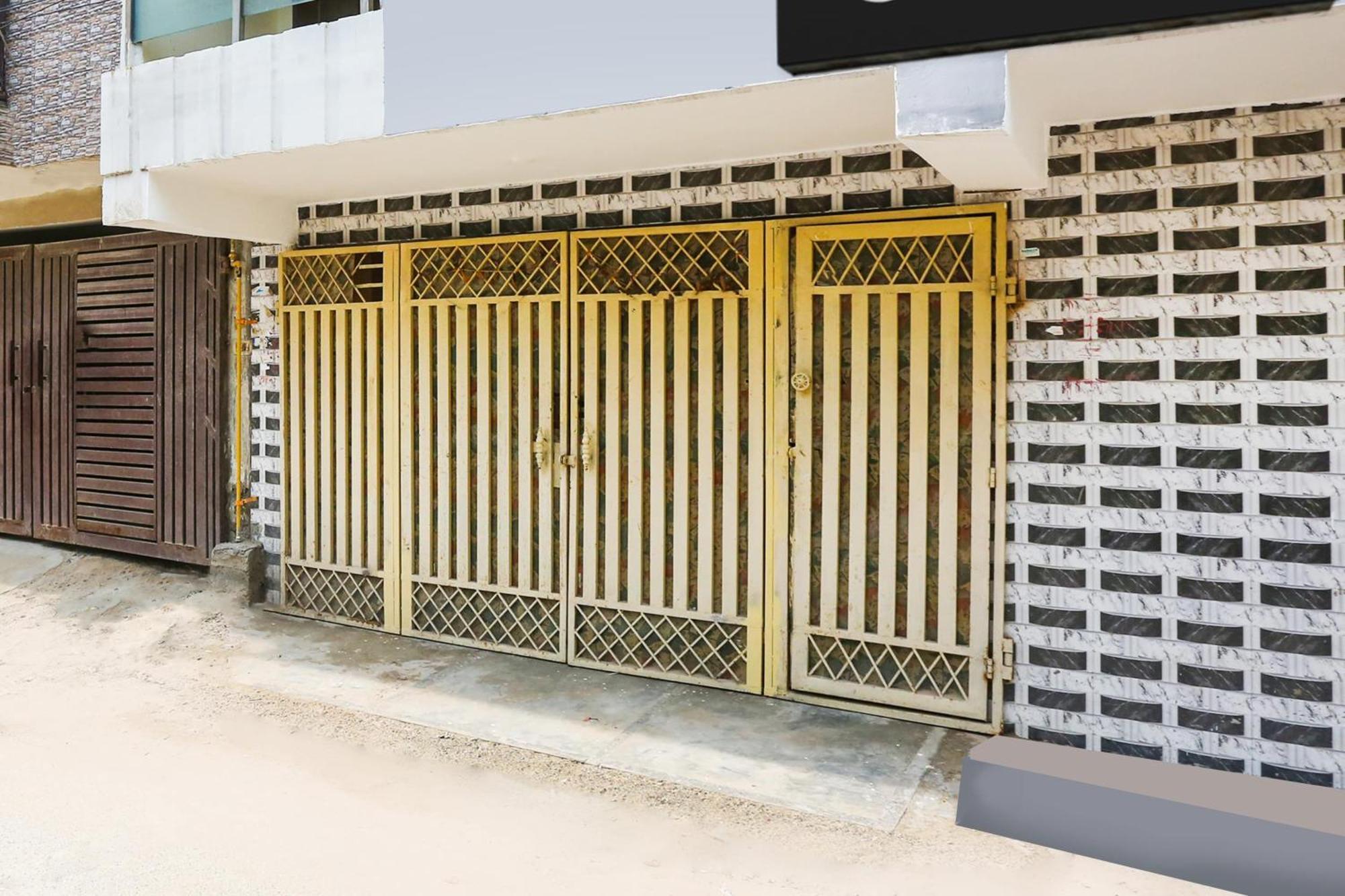 Hotel Super O Dwarka Metro 4*