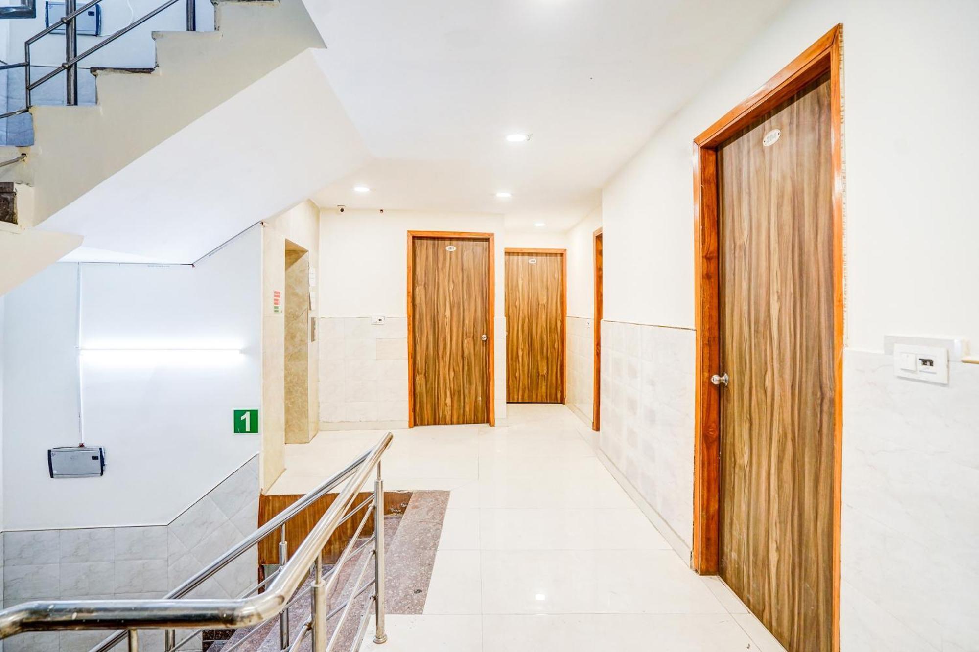 Collection O Mahipalpur Near Igt Airport New Delhi