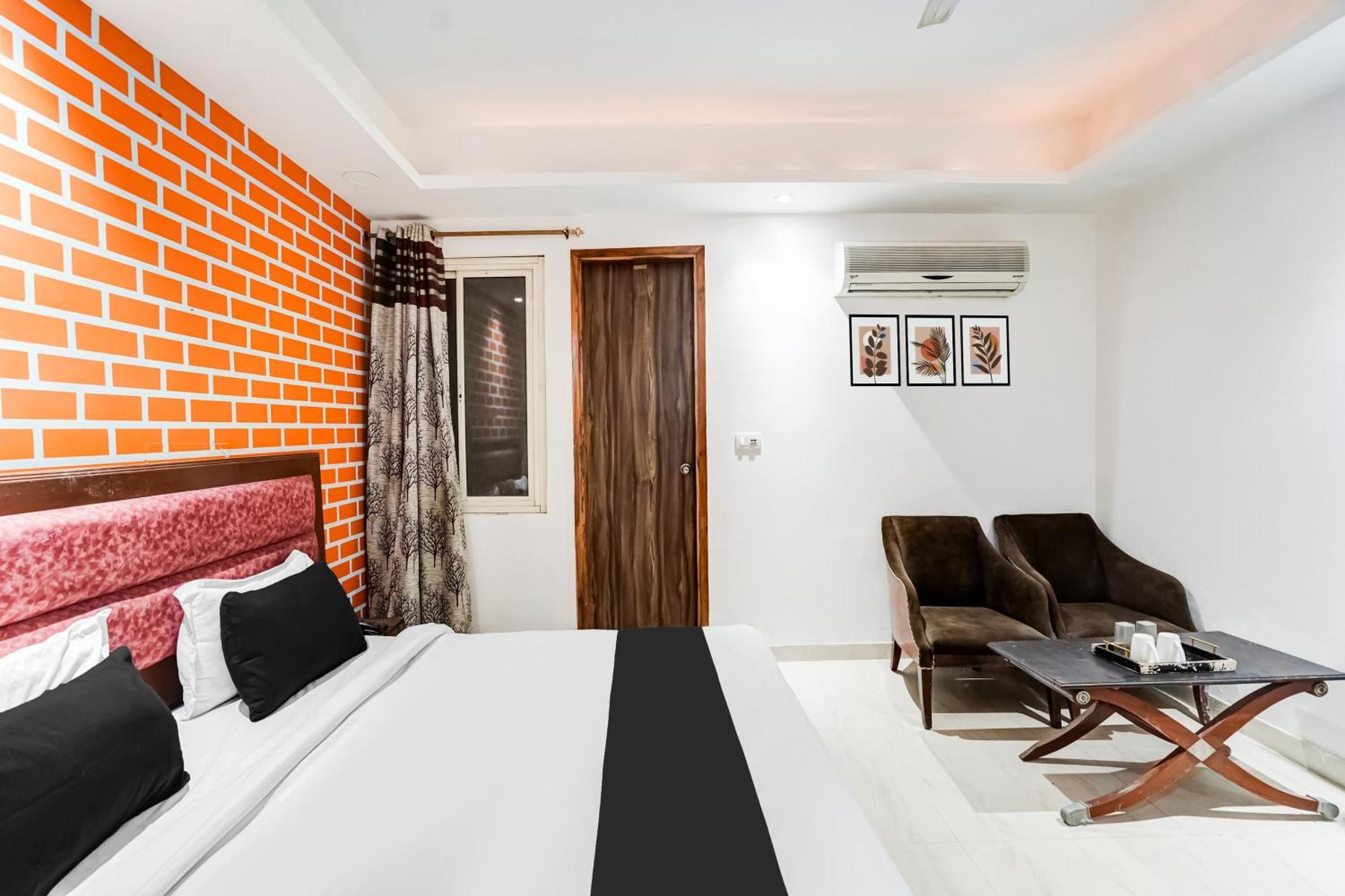 Hotel Collection O Mahipalpur Near Igt Airport *
