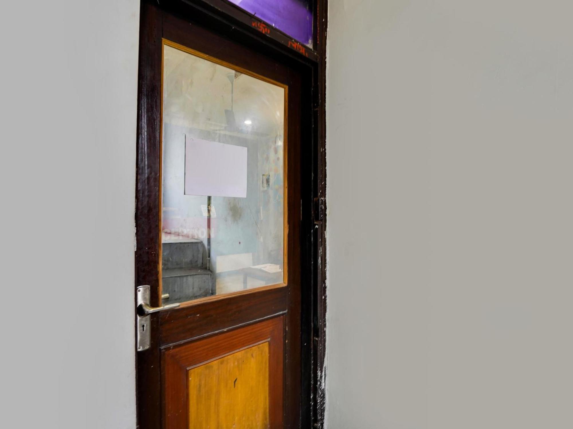 Hotel Stay Residency Near Fortis Hospital