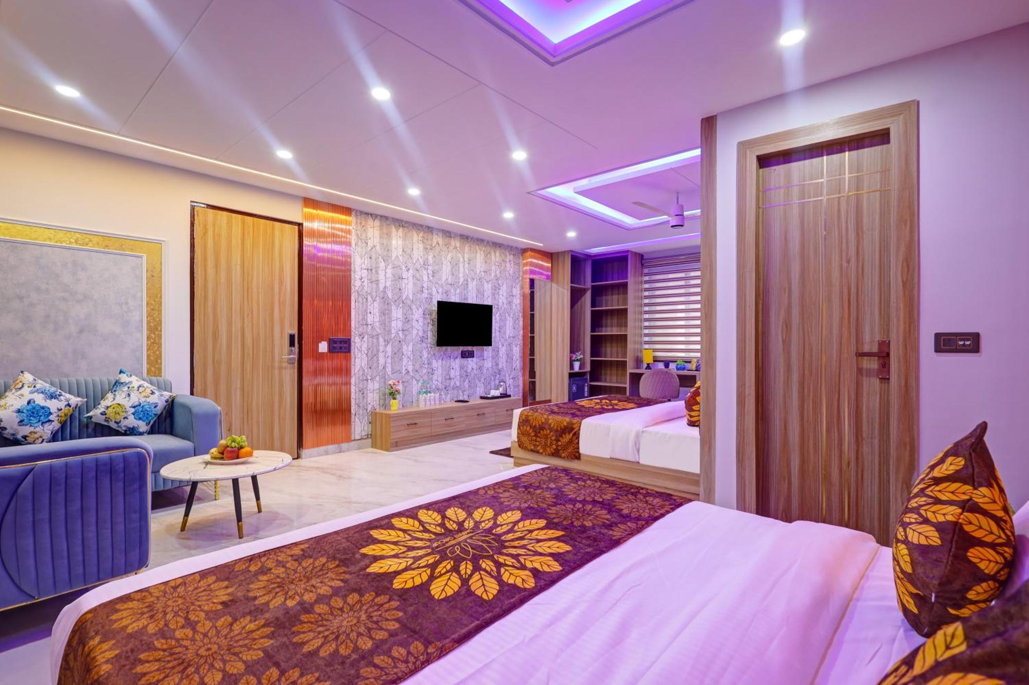 Hotel Armani At Delhi Airport 3*