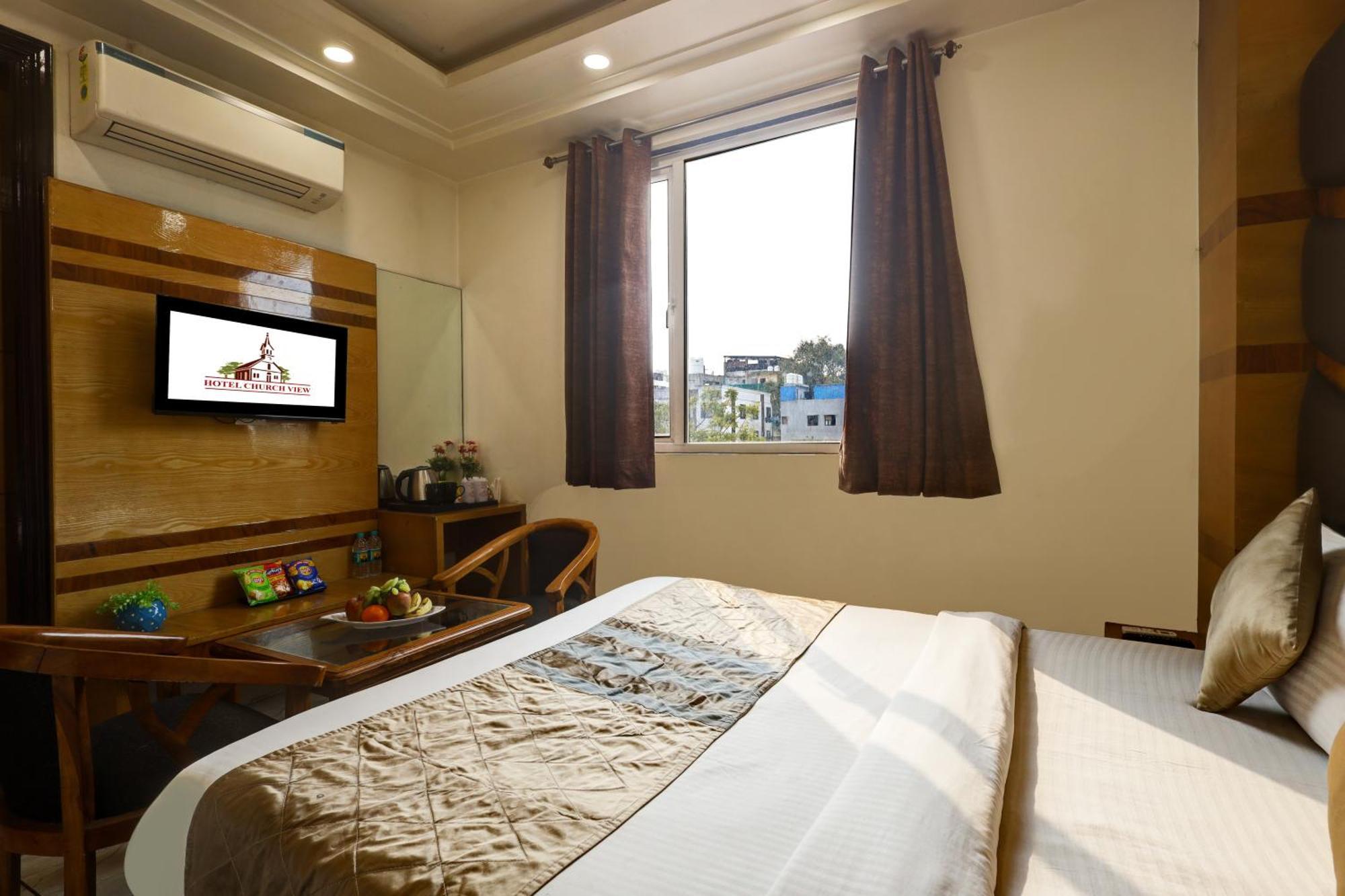 Church View 2 Min Walk From Near Railway Station Hotel 3*
