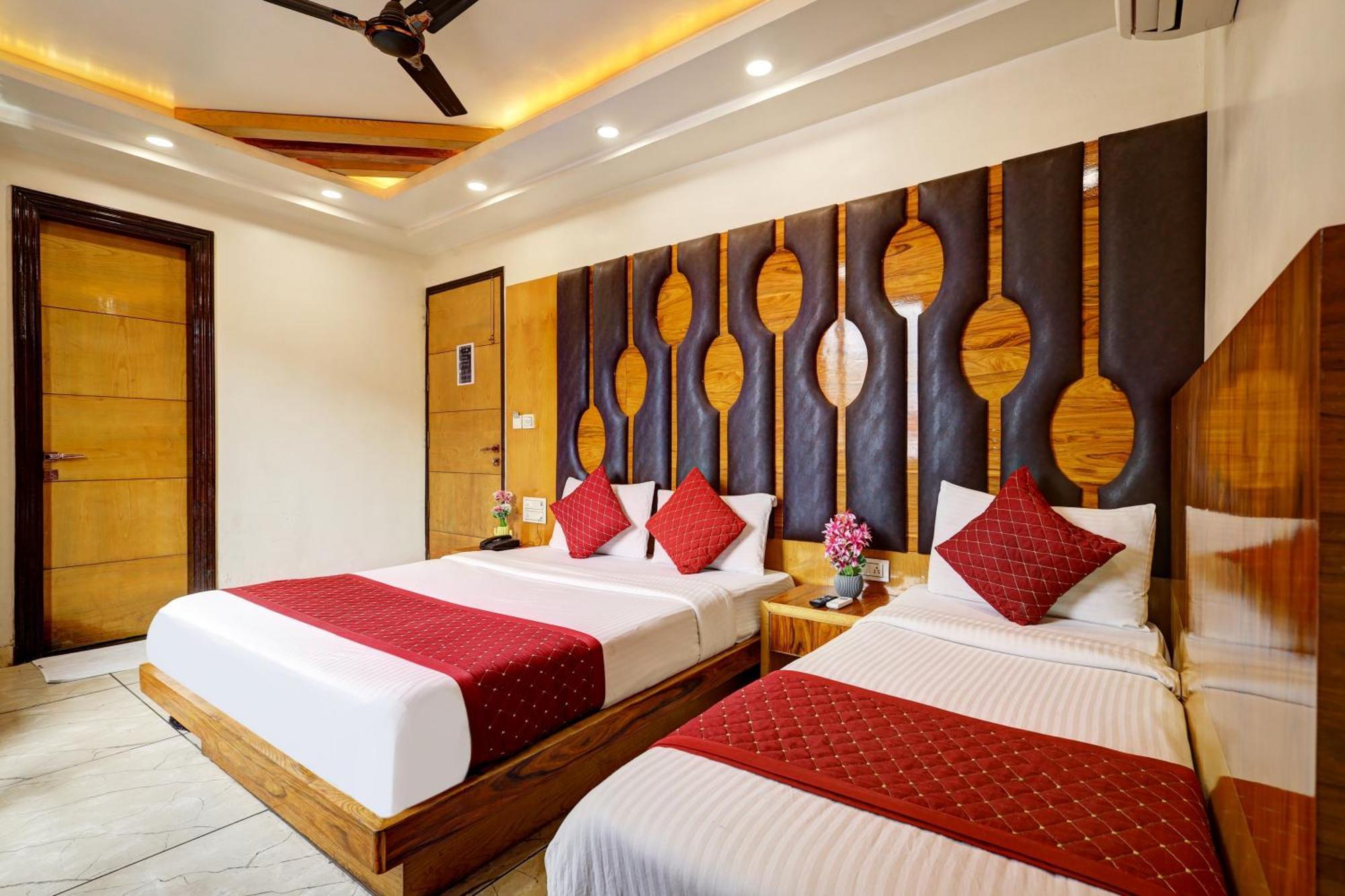 Church View 2 Min Walk From Near Railway Station Hotel New Delhi