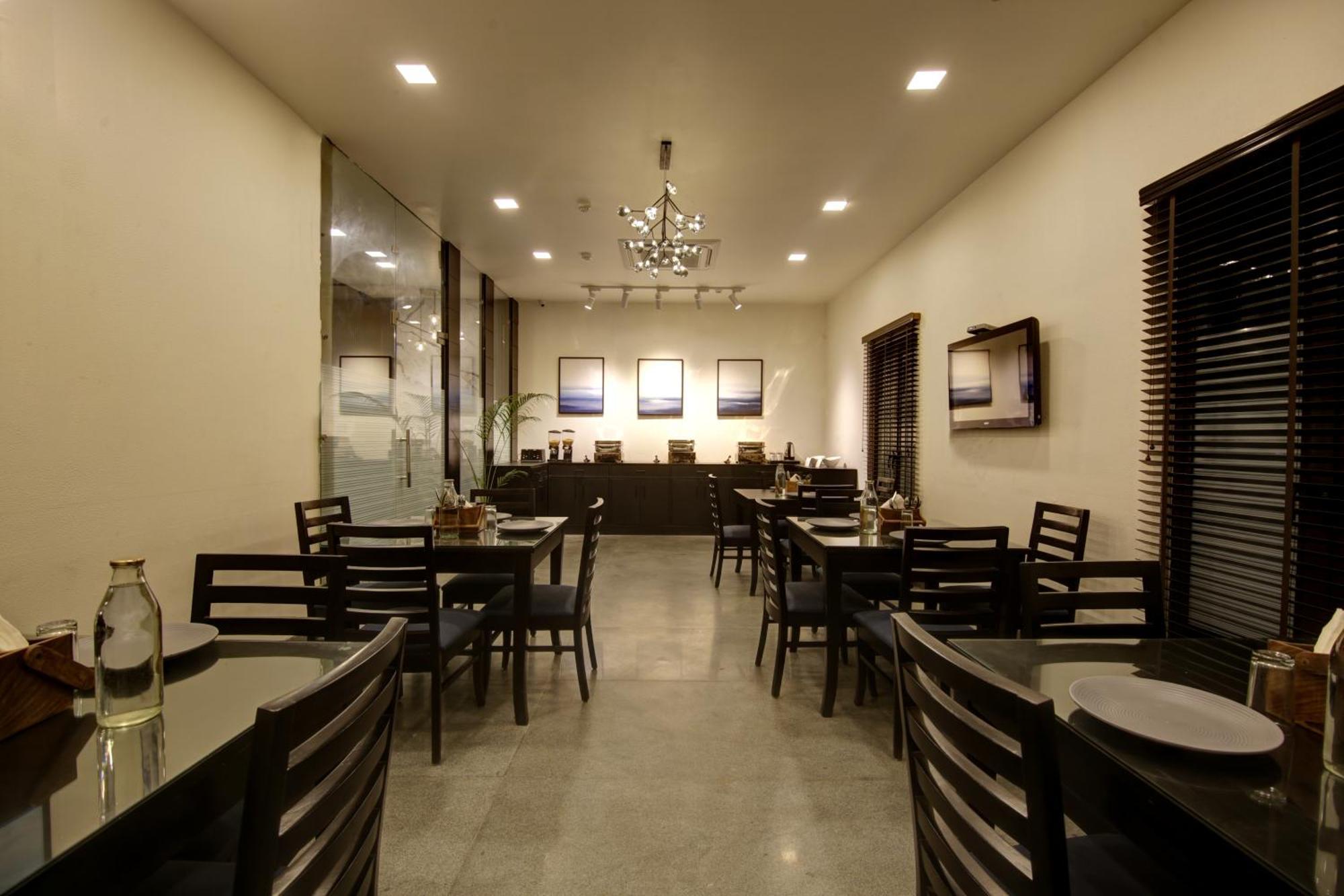 Saltstayz Select - Nehru Place & New Friends Colony Hotel