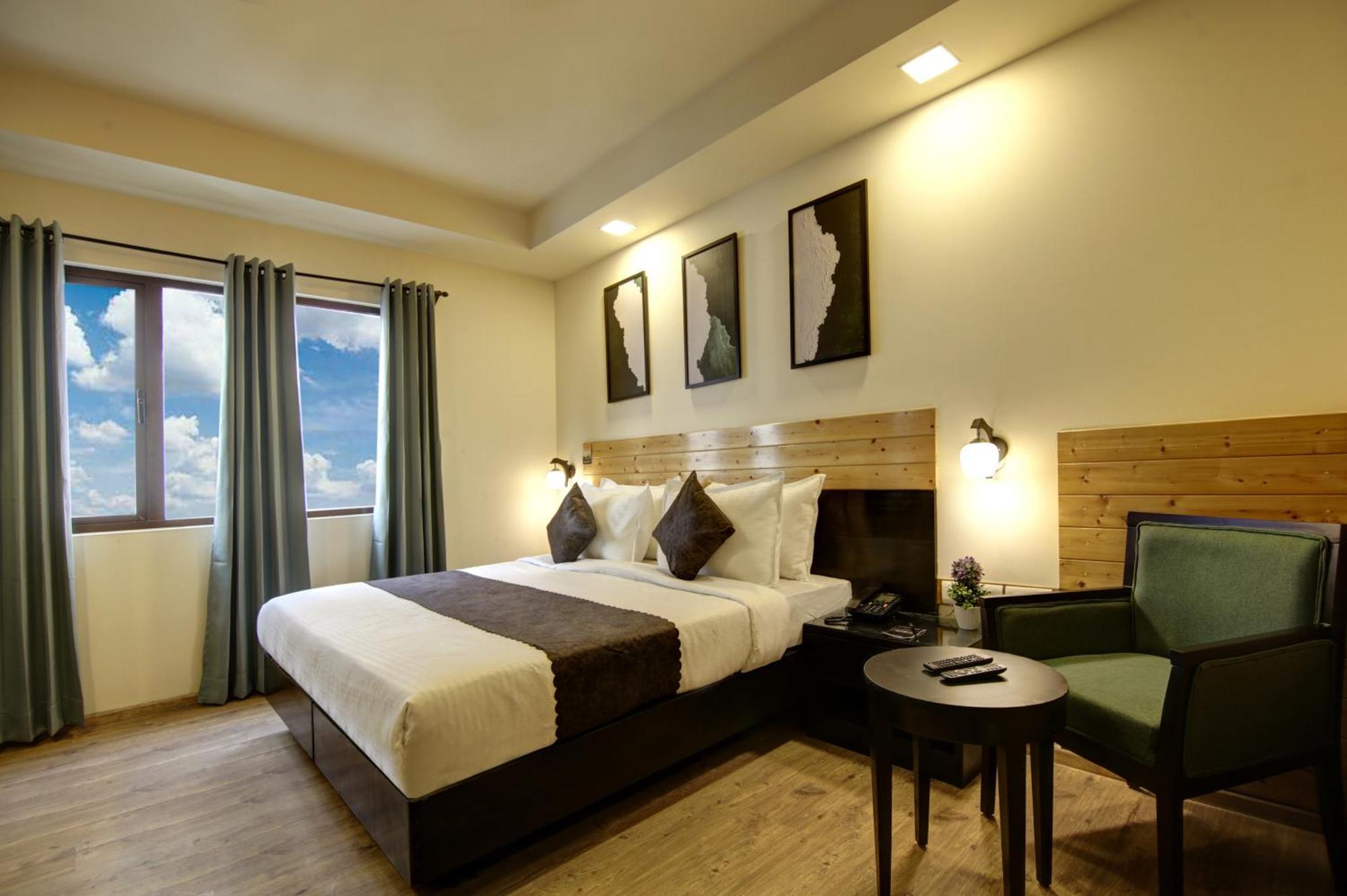 Saltstayz Select - Nehru Place & New Friends Colony New Delhi