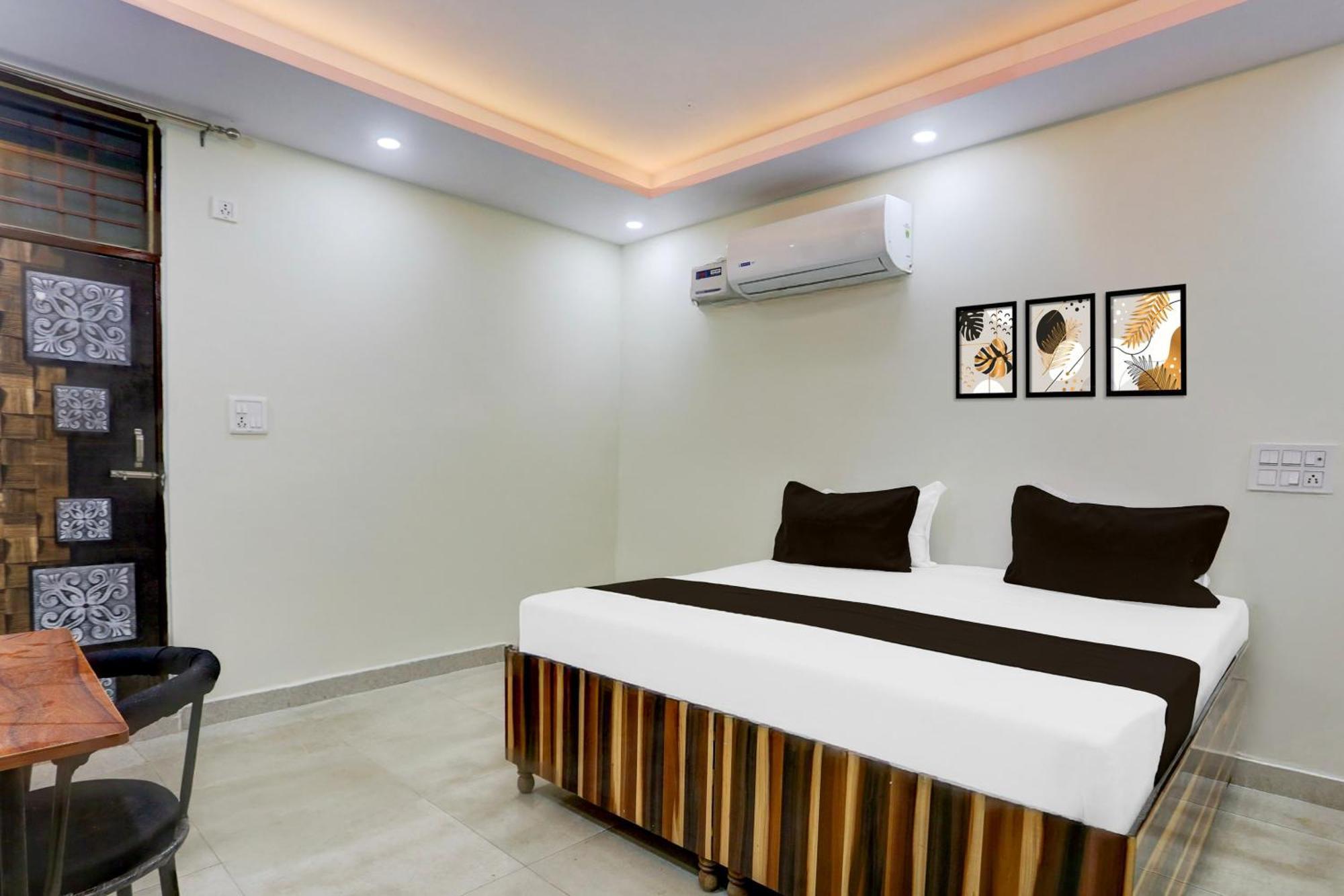 O Tree House Hotel New Delhi