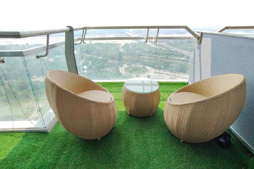 Interstellar View At 22nd Floor Flat No 2229 * New Delhi