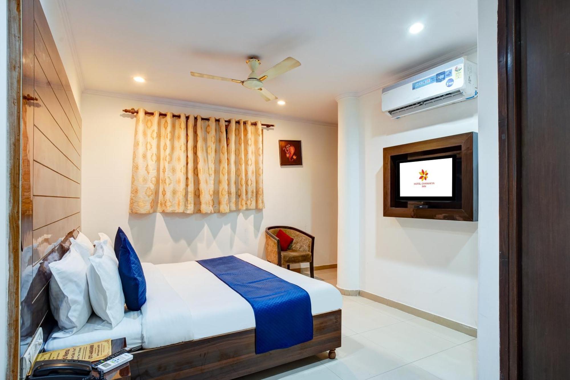 Chanakya Hotel 4*